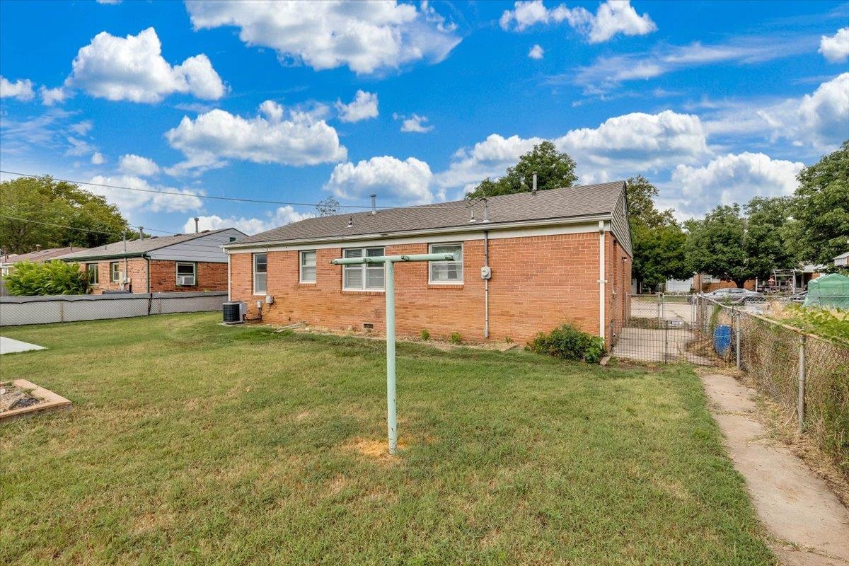 2834 S Laura St Property Photo 26