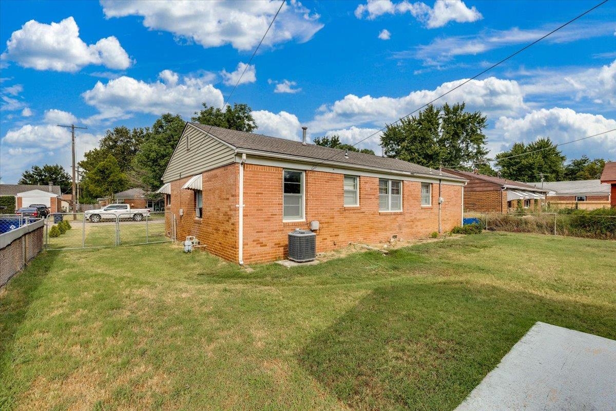 2834 S Laura St Property Photo 28