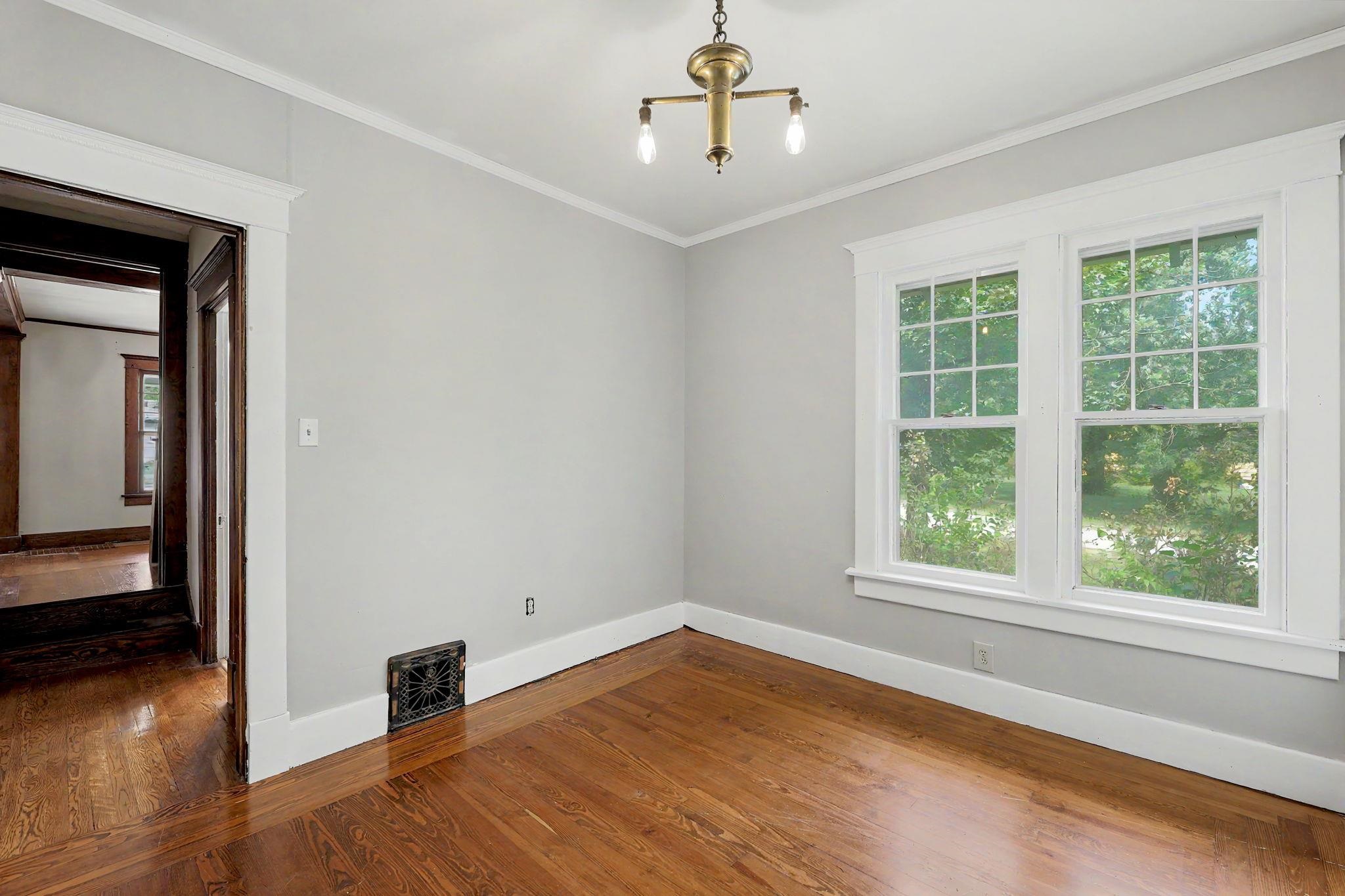 612 N Maple Property Photo 15