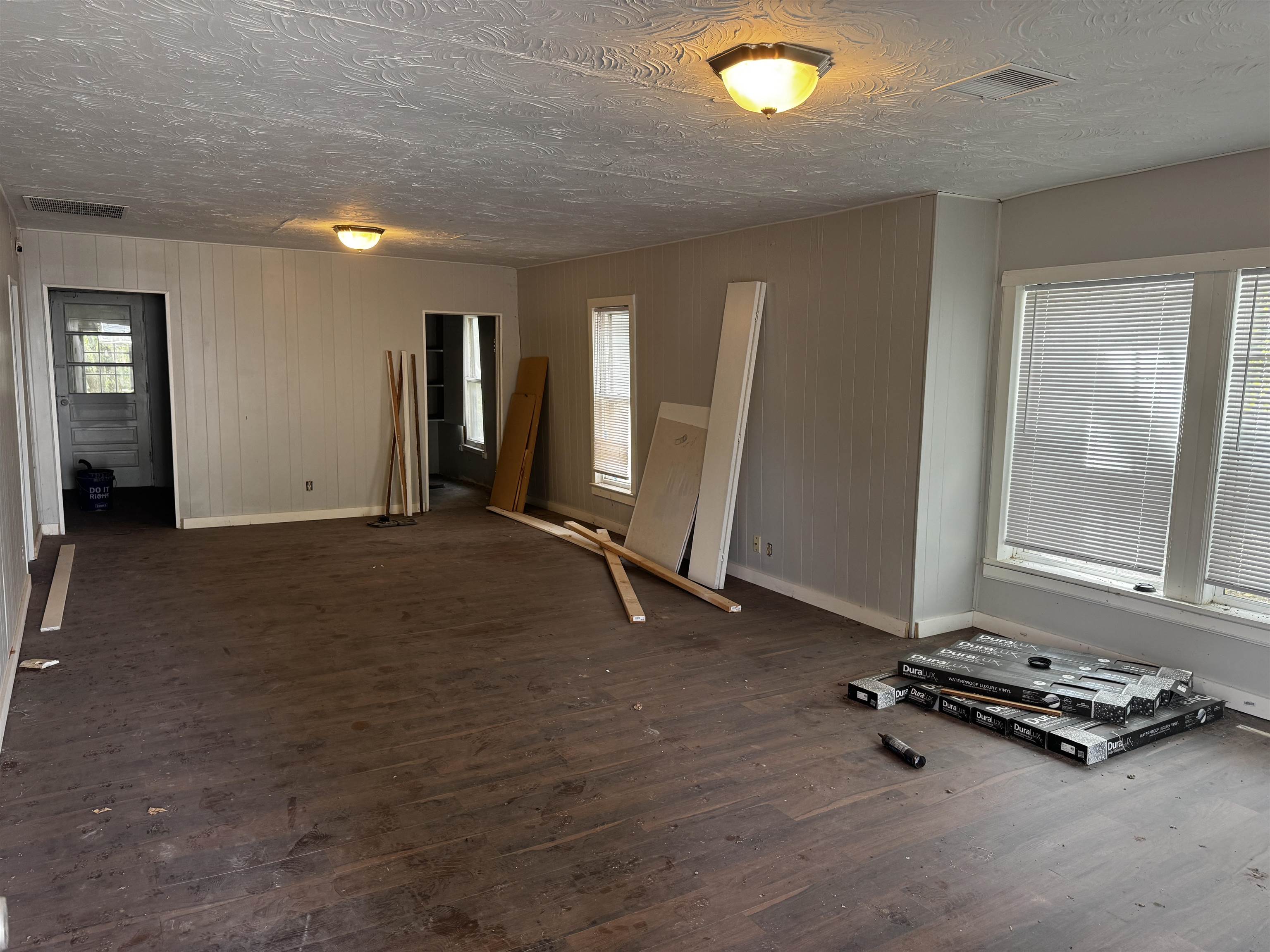 206 S Rose Hill Rd Property Photo 3
