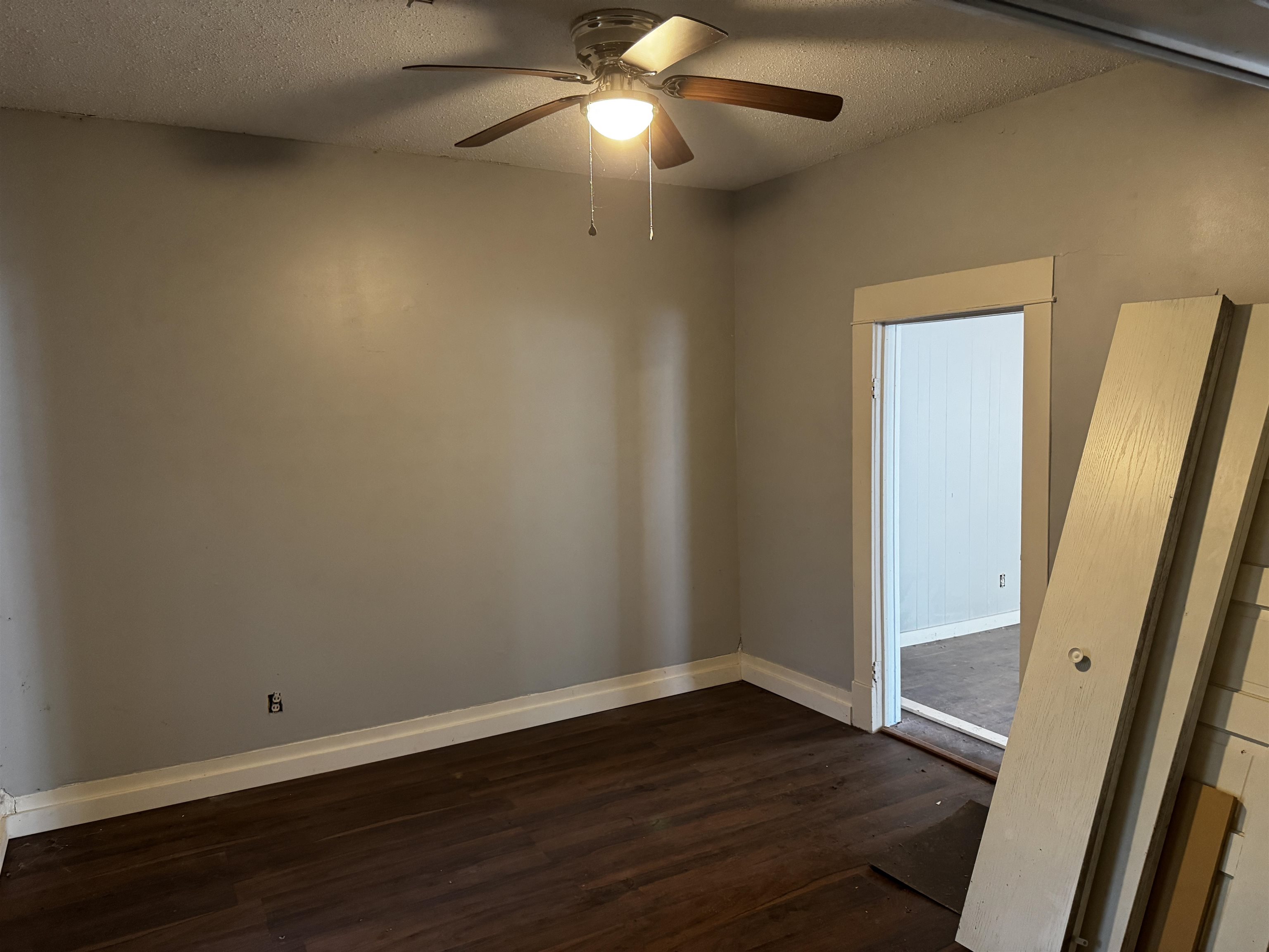 206 S Rose Hill Rd Property Photo 5