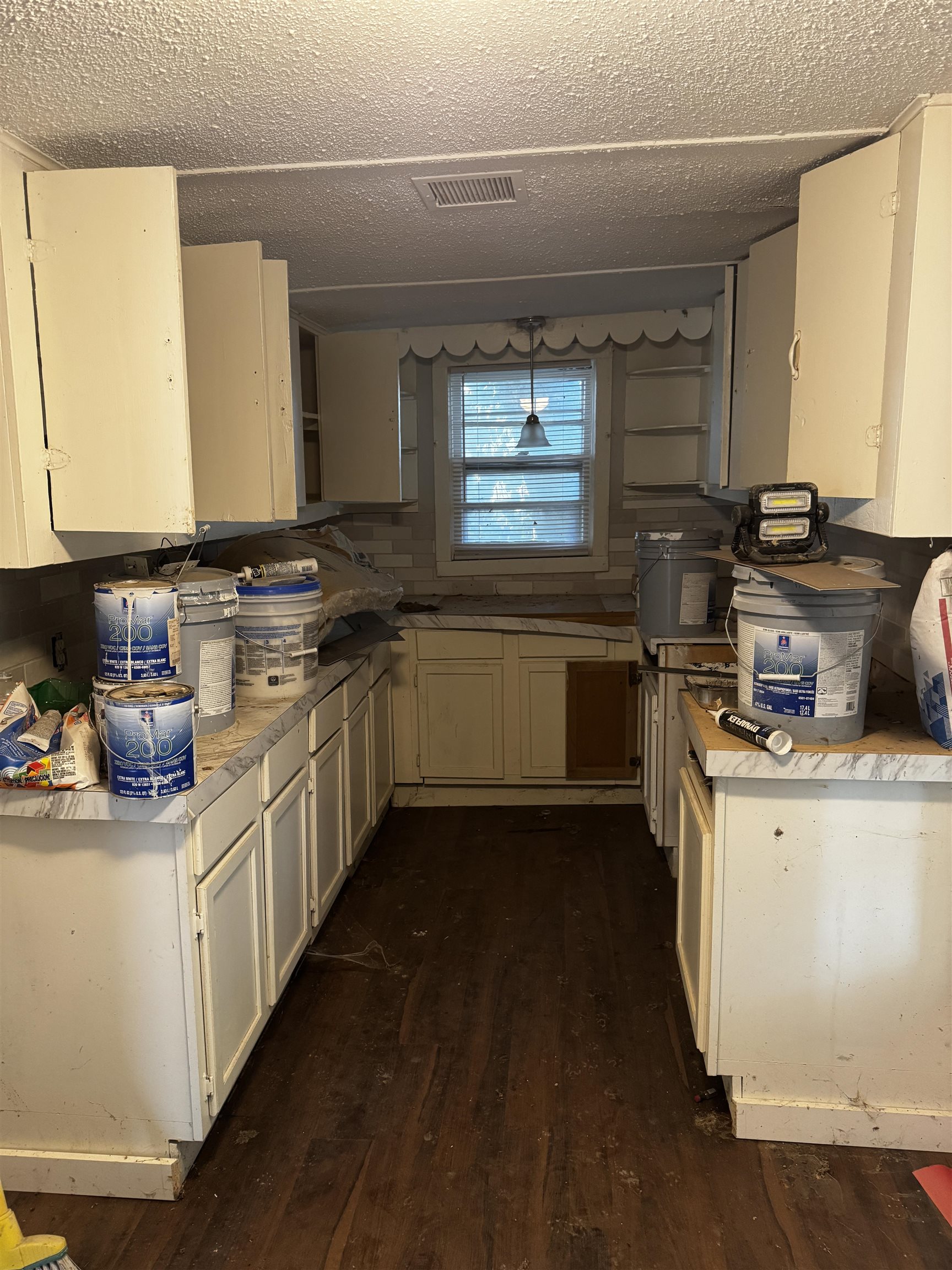 206 S Rose Hill Rd Property Photo 8