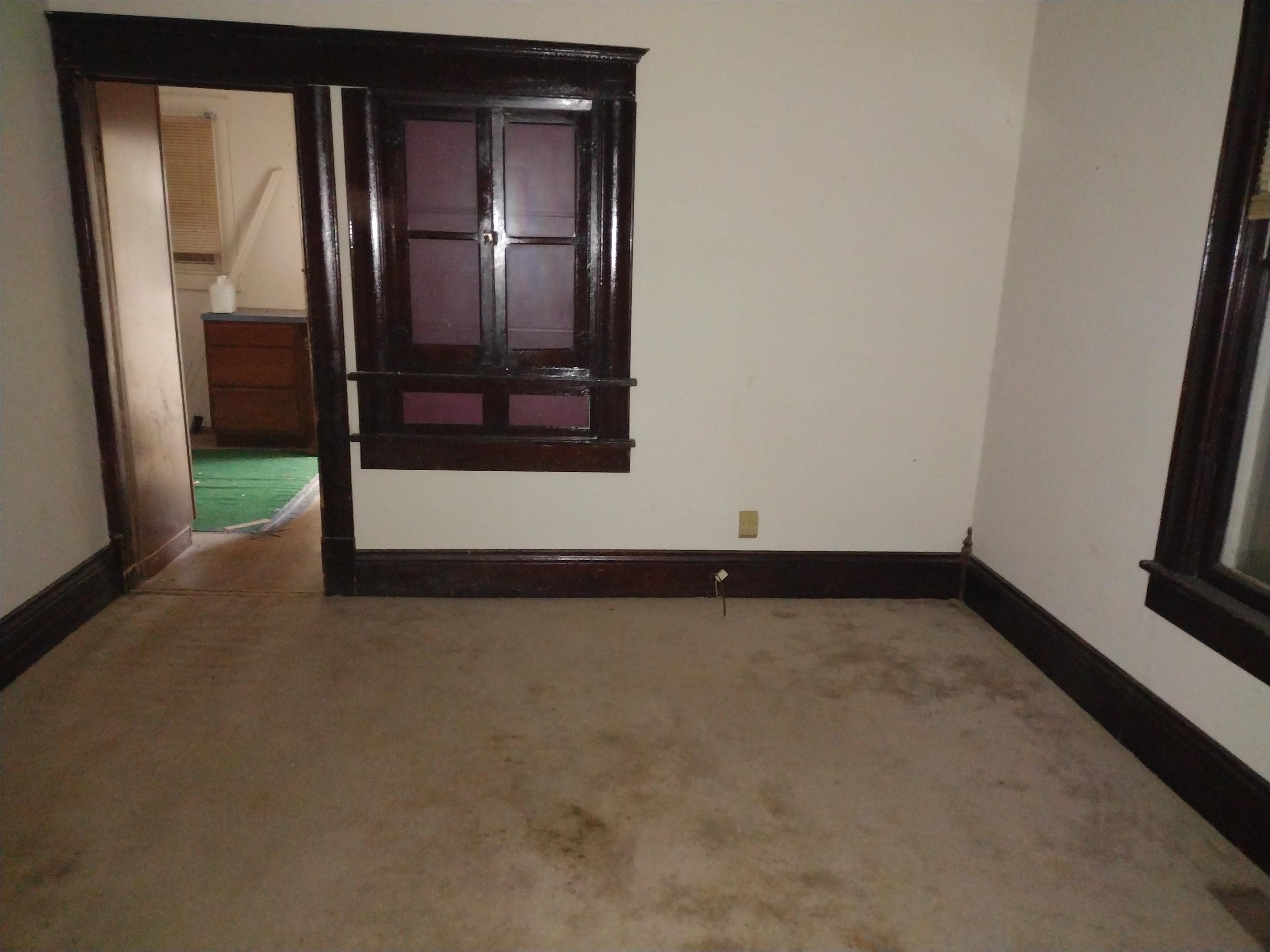 1413 S Ellis Property Photo 5