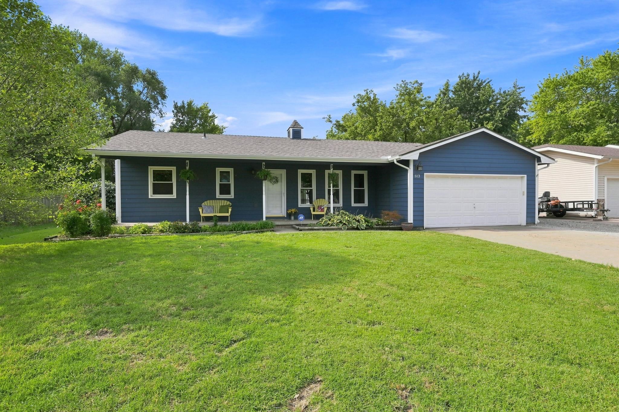 513 E Burning Tree Road Property Photo 34
