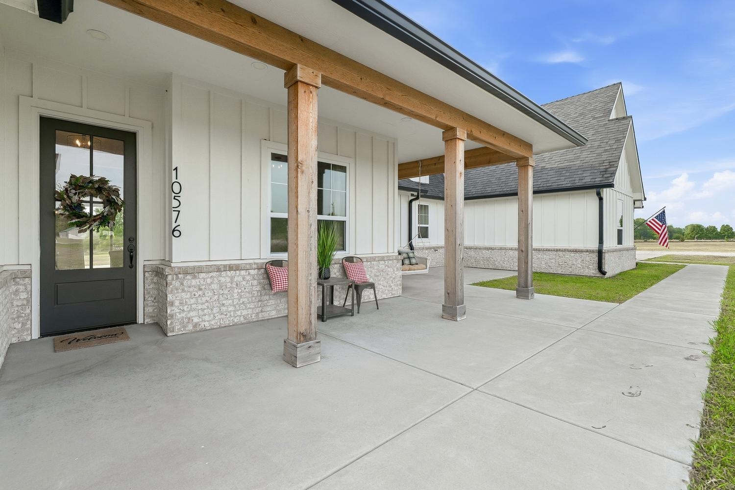 10576 S Ellen St Property Photo 4