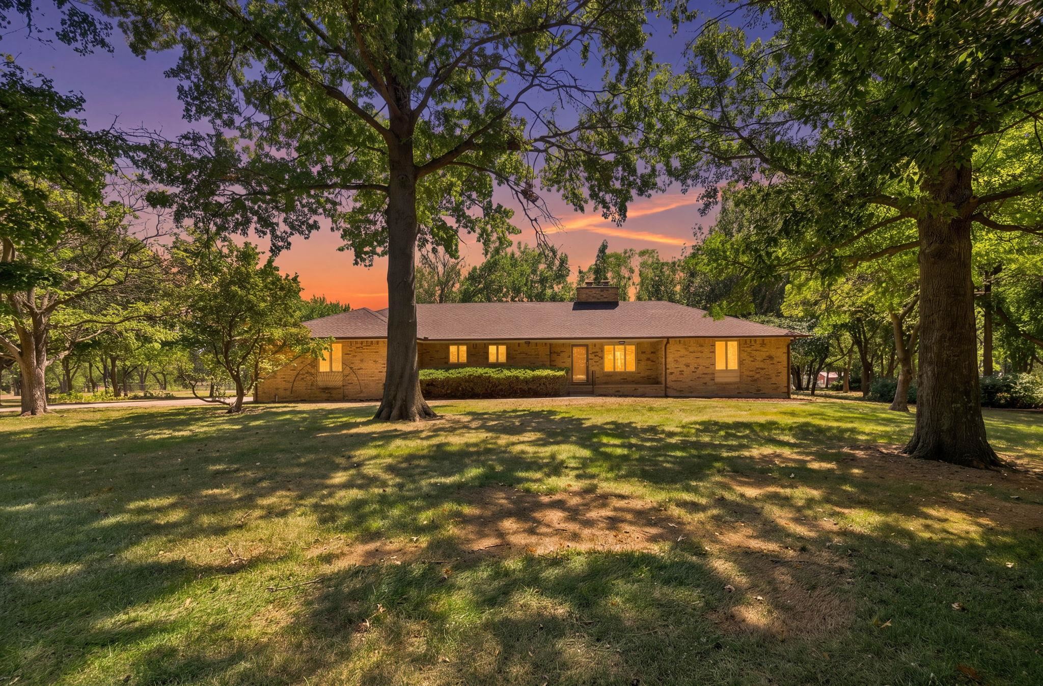 12401 W Eberly Ct. Property Photo 1