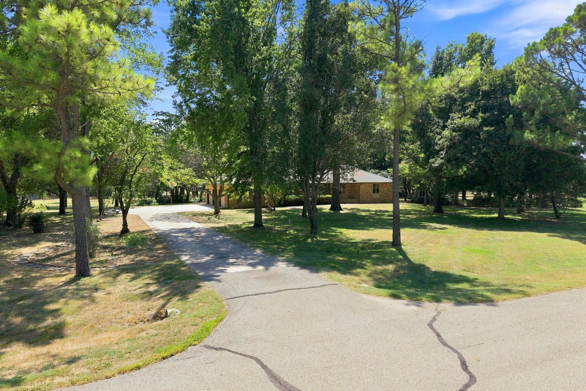 12401 W Eberly Ct. Property Photo 4