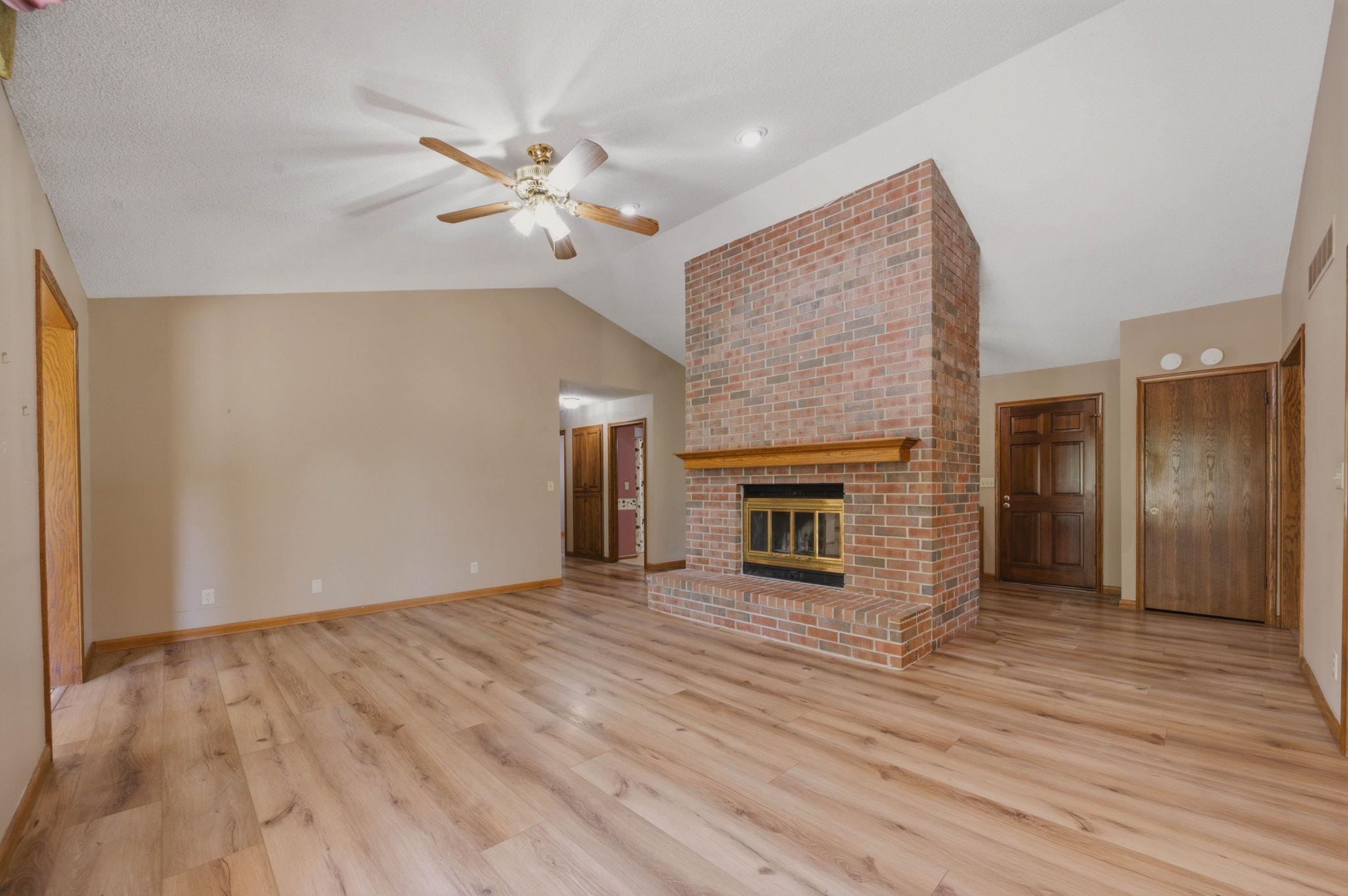 12401 W Eberly Ct. Property Photo 7