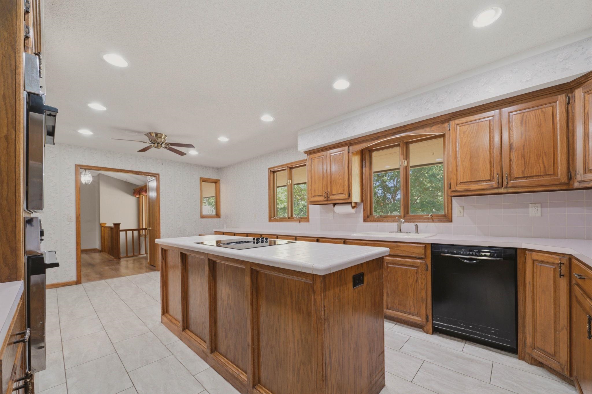 12401 W Eberly Ct. Property Photo 11