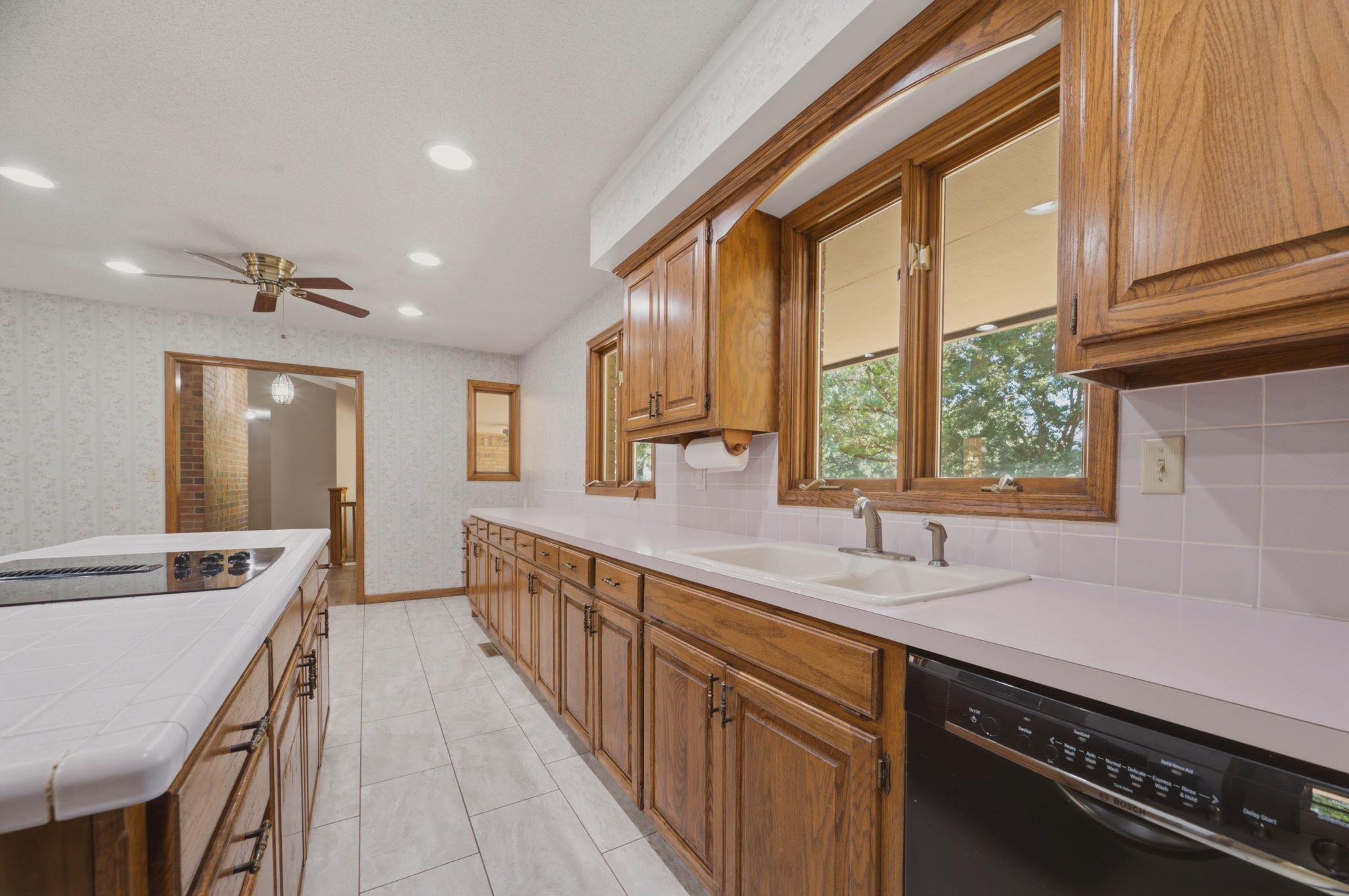12401 W Eberly Ct. Property Photo 13