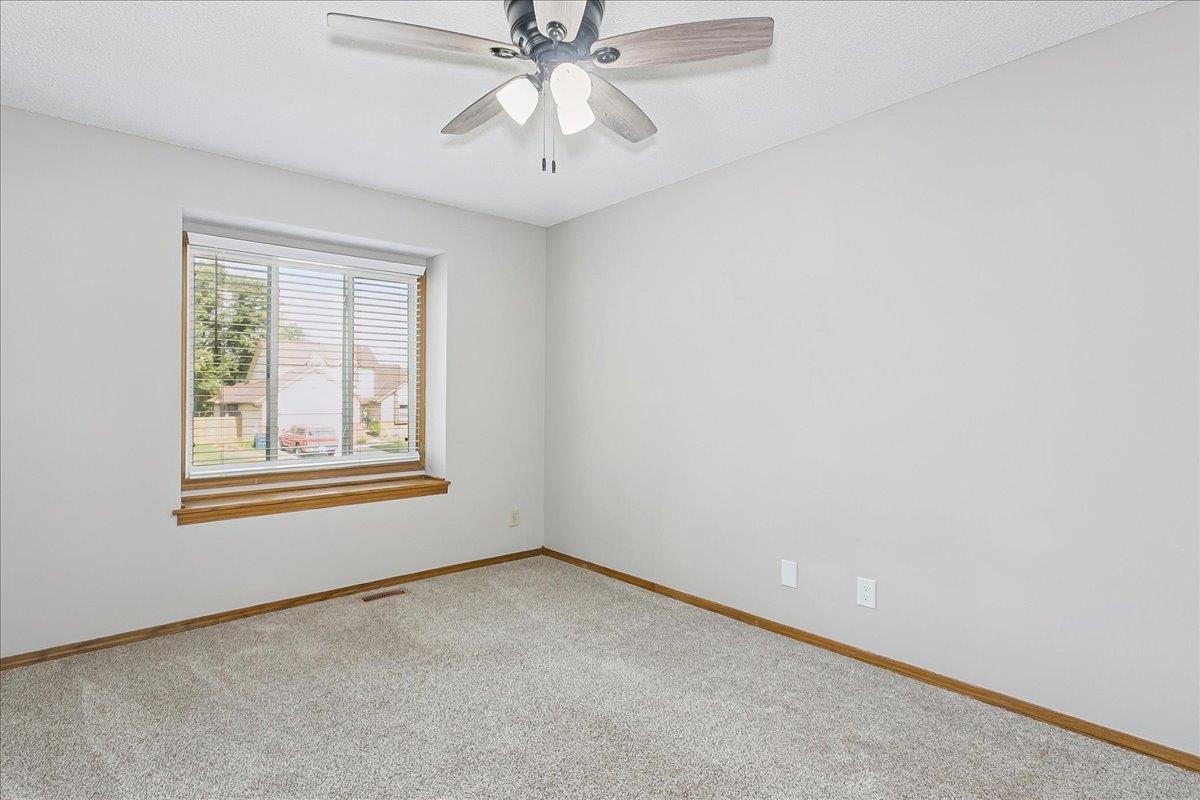 424 N Pine Grove Ct Property Photo 14