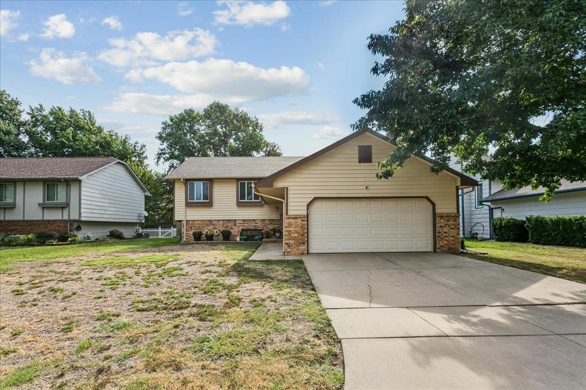 424 N Pine Grove Ct Property Photo 31