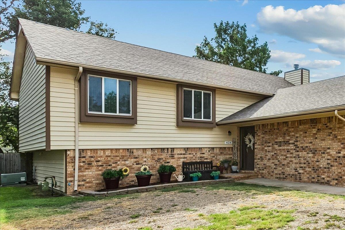 424 N Pine Grove Ct Property Photo 32