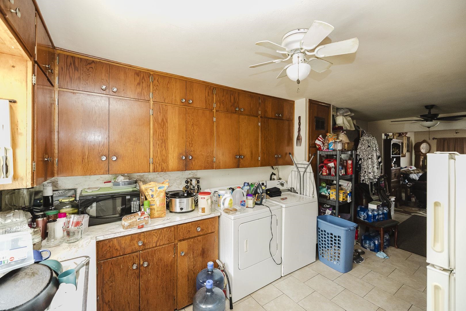 819 & 821 S Hillcrest Property Photo 5