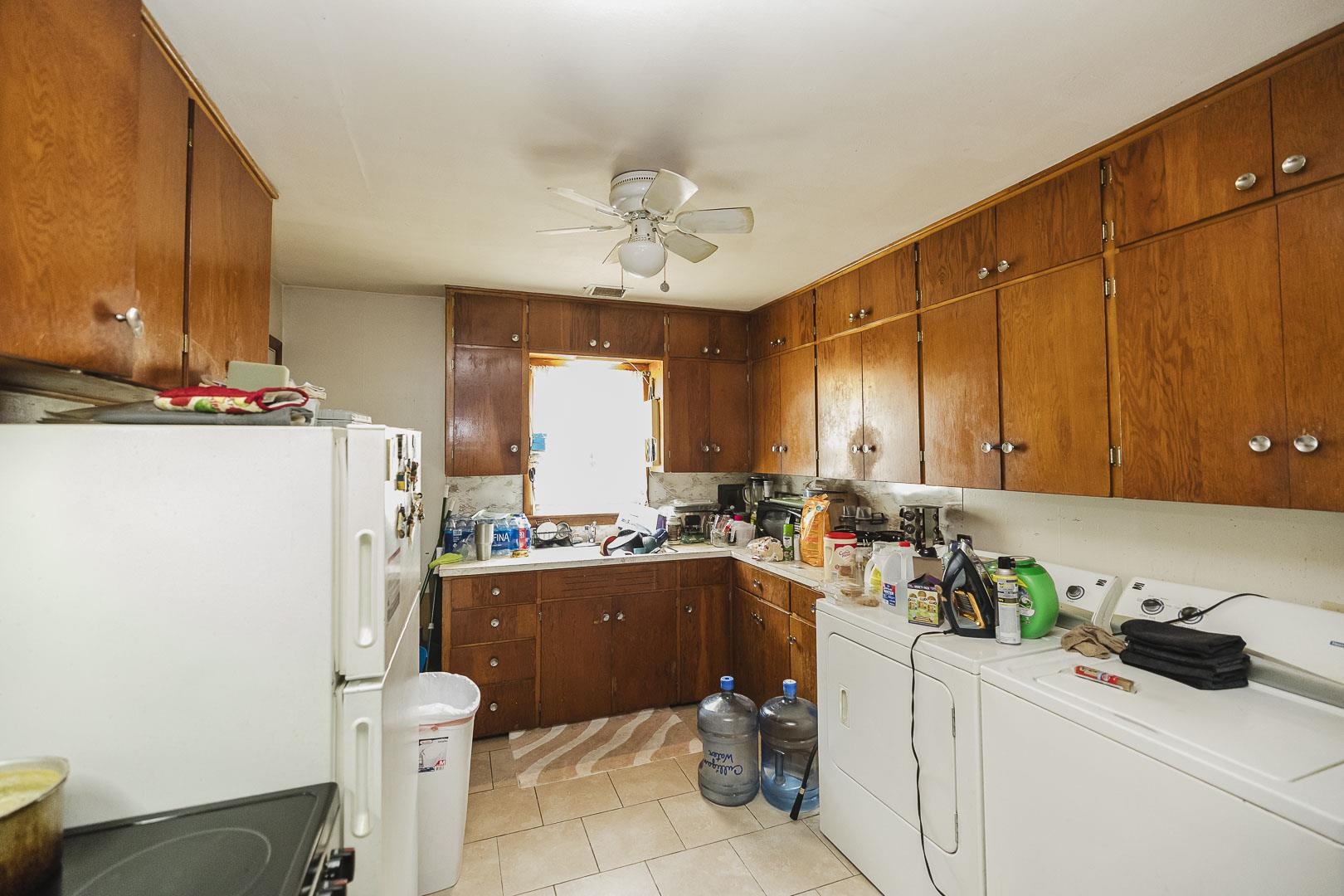 819 & 821 S Hillcrest Property Photo 7