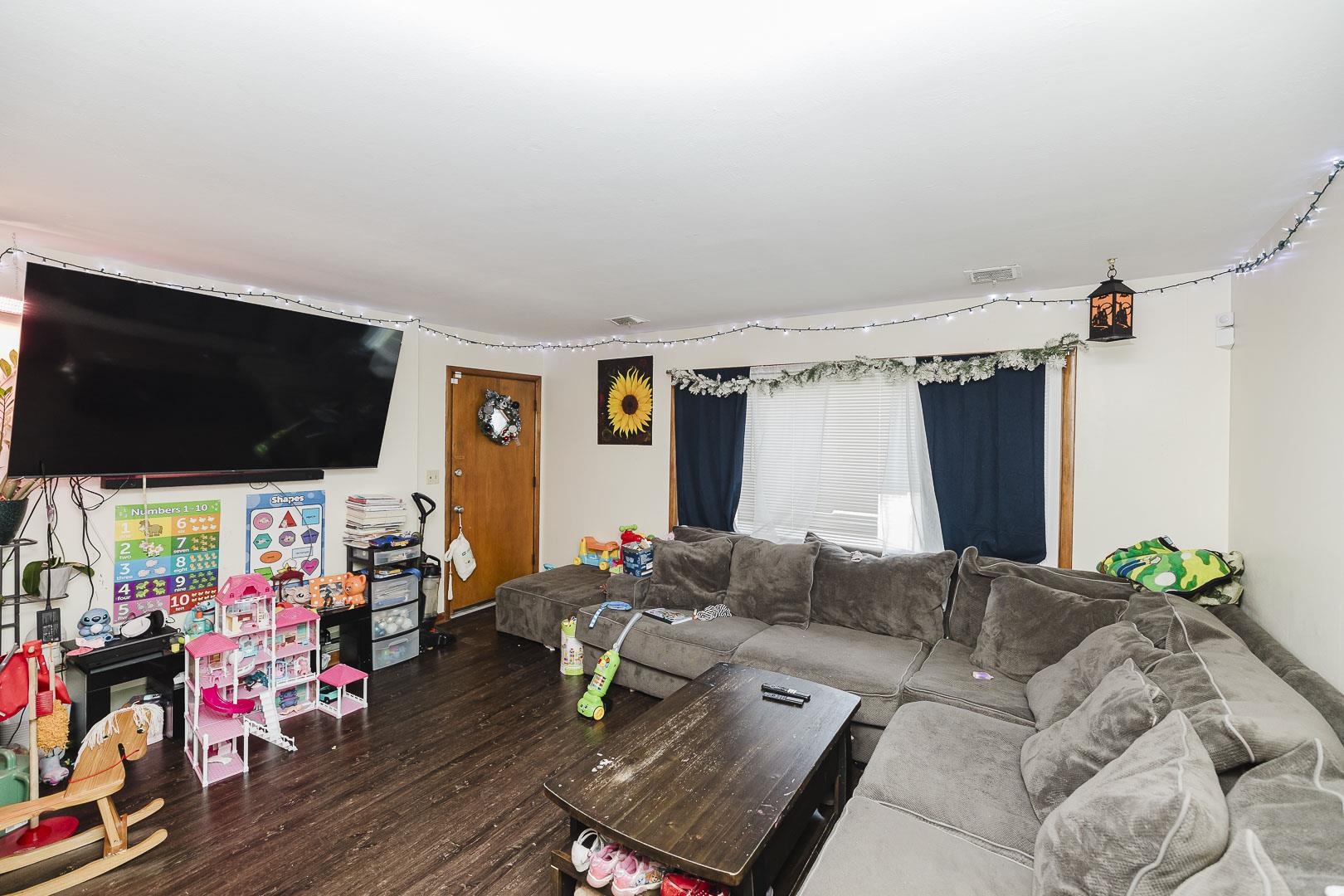 819 & 821 S Hillcrest Property Photo 16