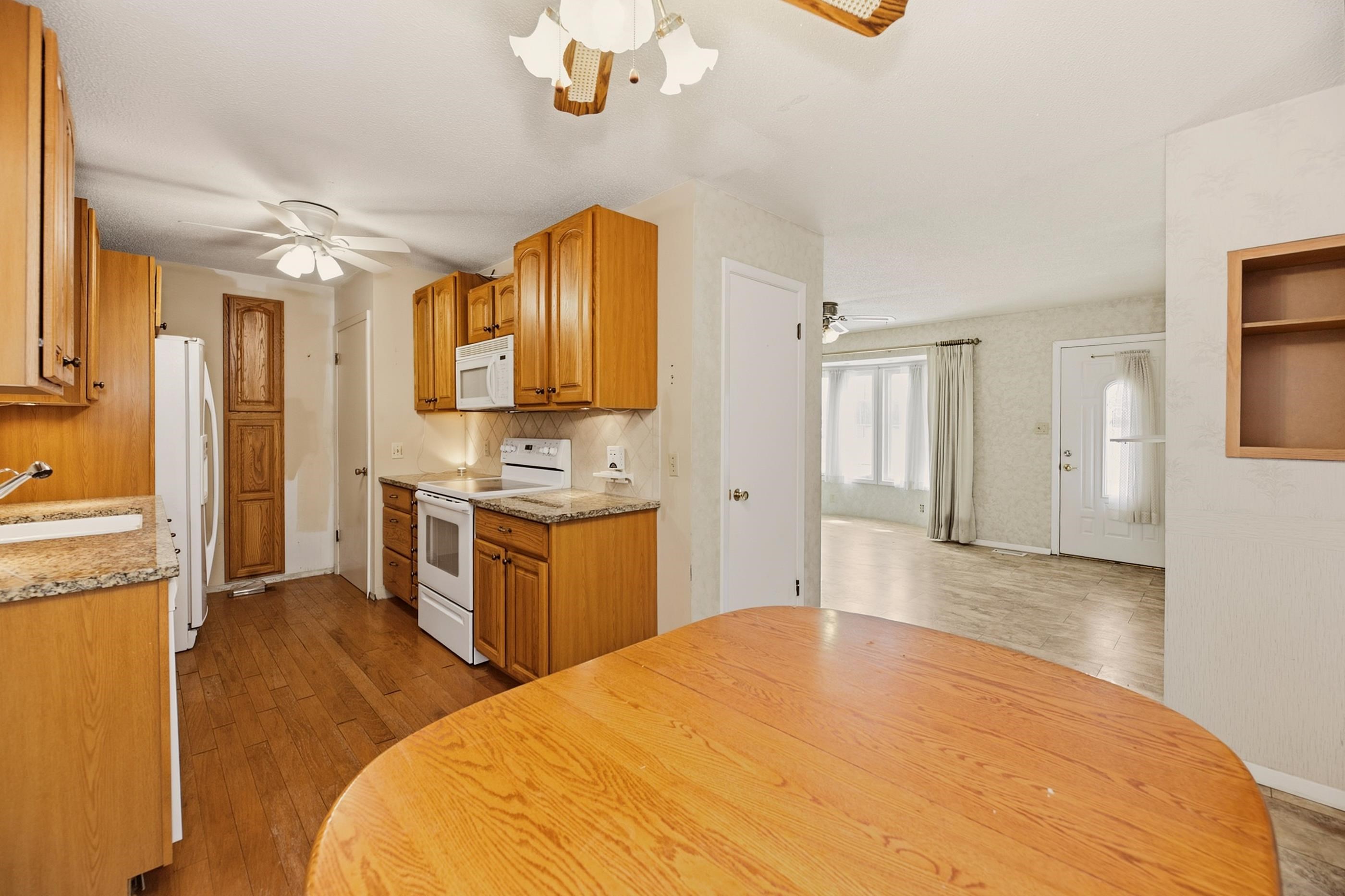 1711 James St Property Photo 8