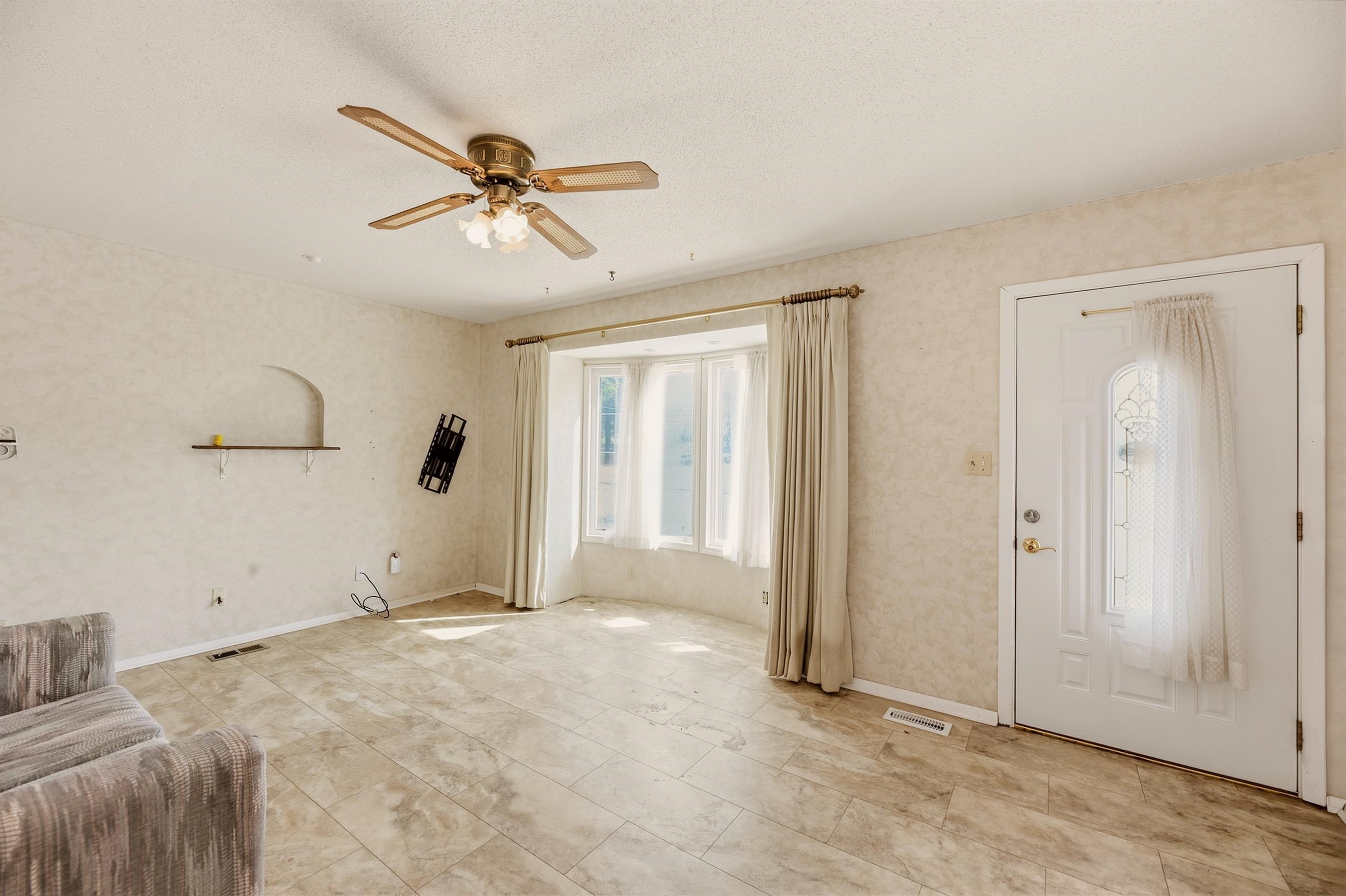 1711 James St Property Photo 10