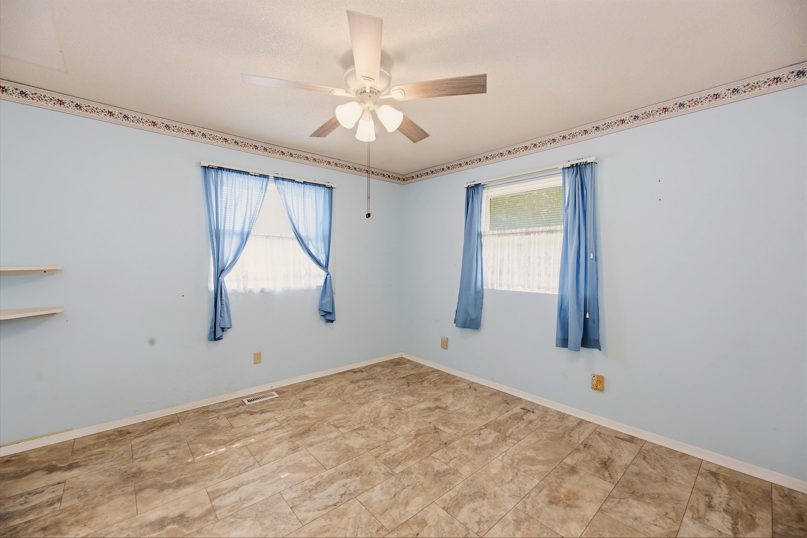 1711 James St Property Photo 13