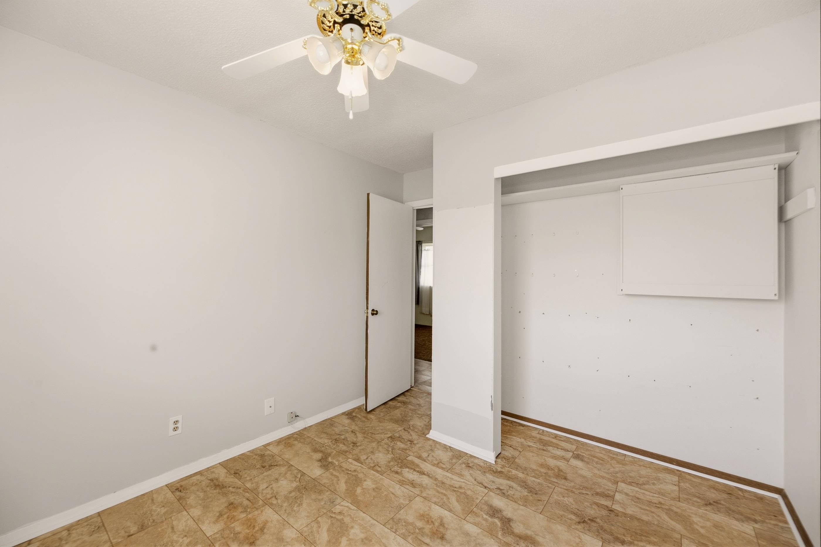 1711 James St Property Photo 16