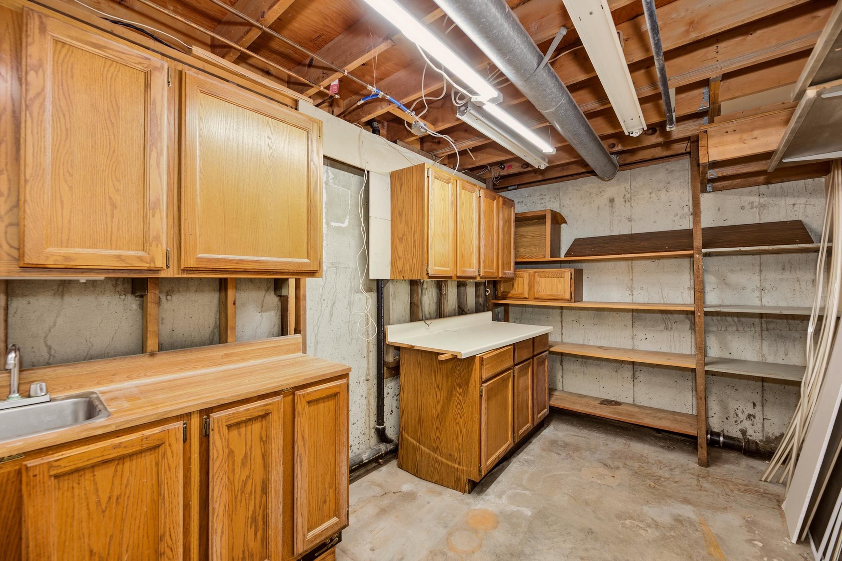 1711 James St Property Photo 24