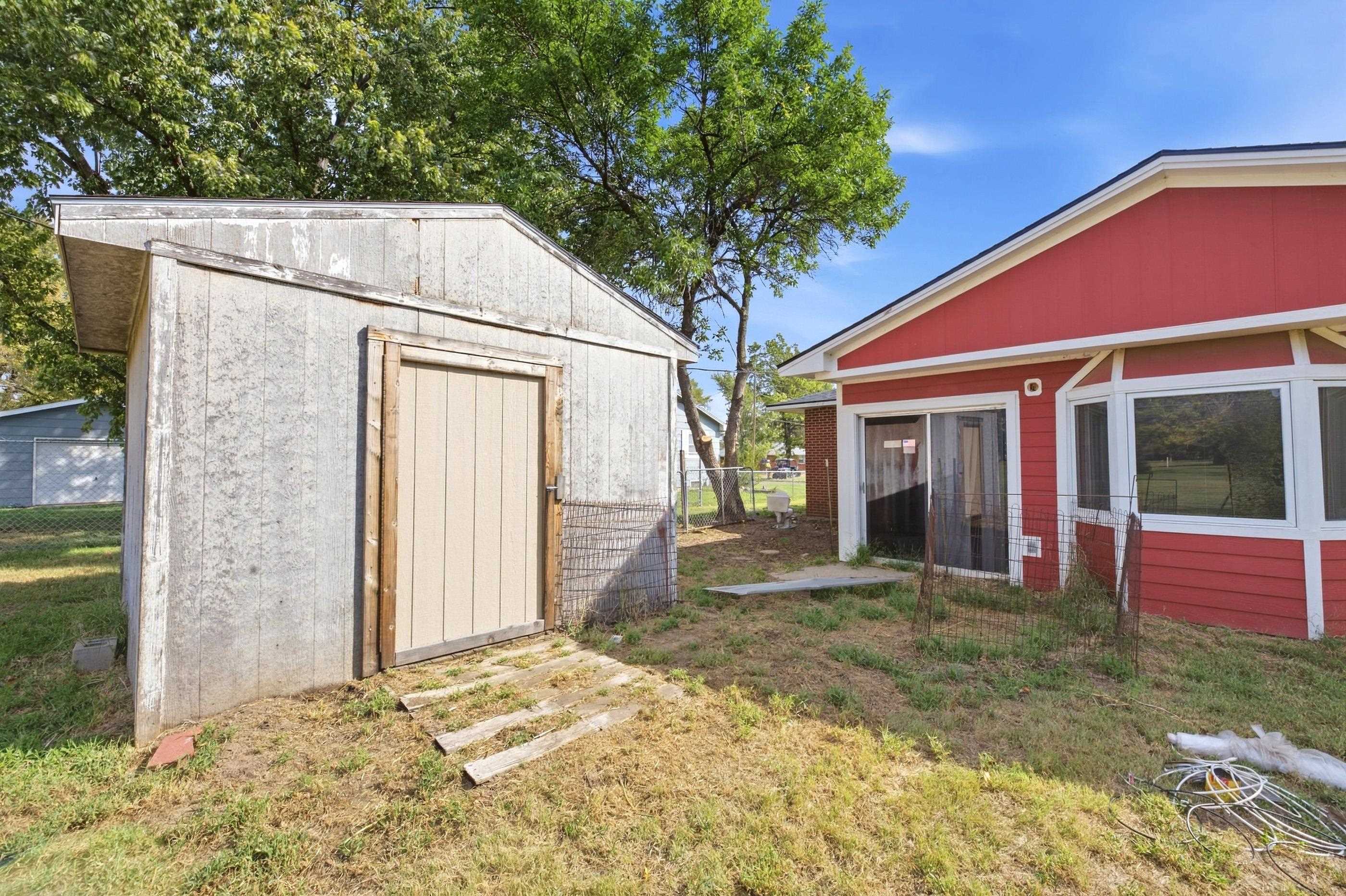 1711 James St Property Photo 29