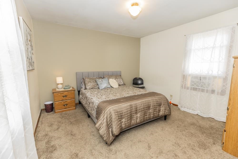 143 S 11th Property Photo 18