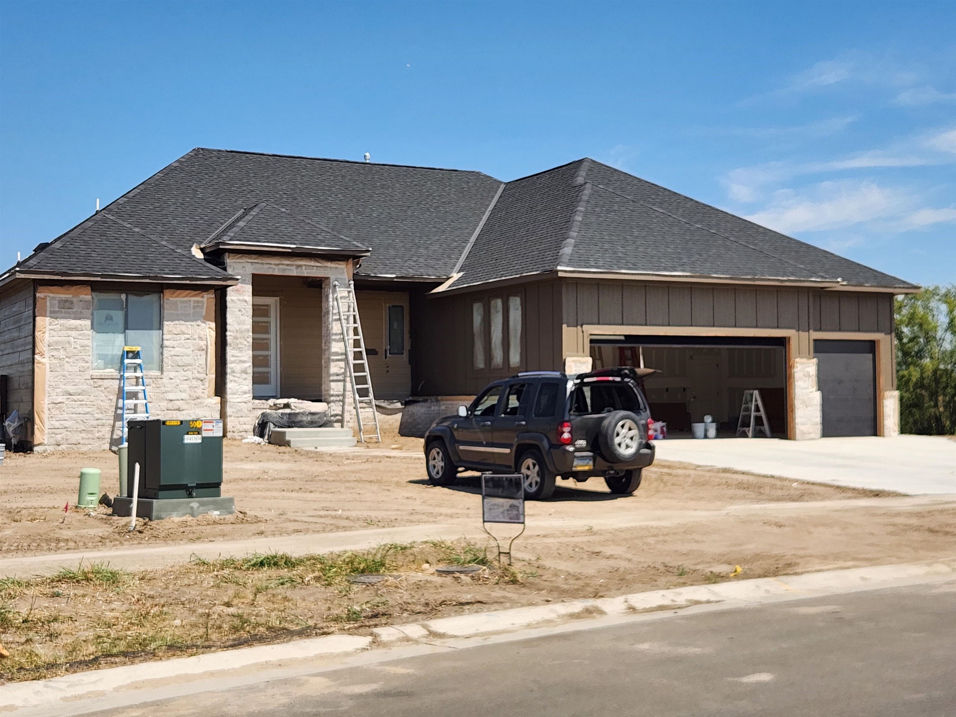 8266 W Mossy Stone St Property Photo 1