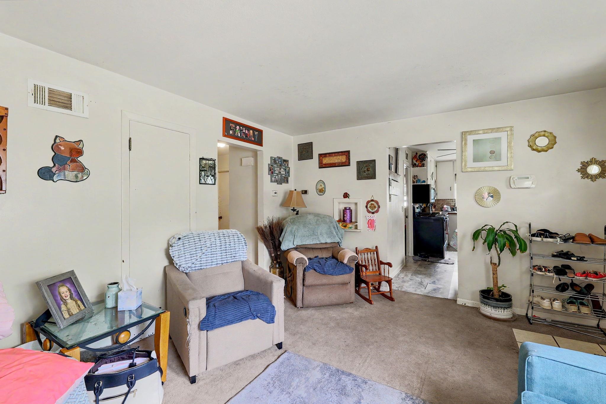 3421 & 3423 E Penley Dr Property Photo 5