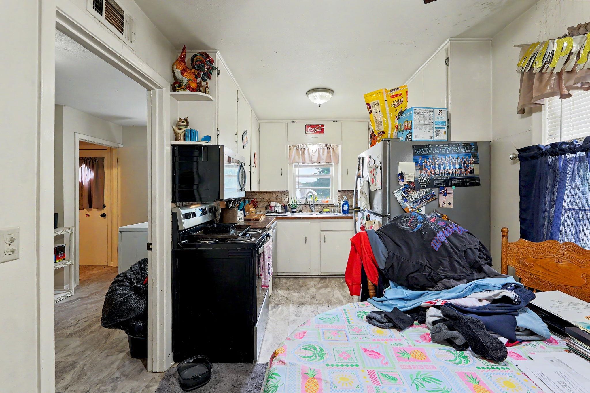 3421 & 3423 E Penley Dr Property Photo 7