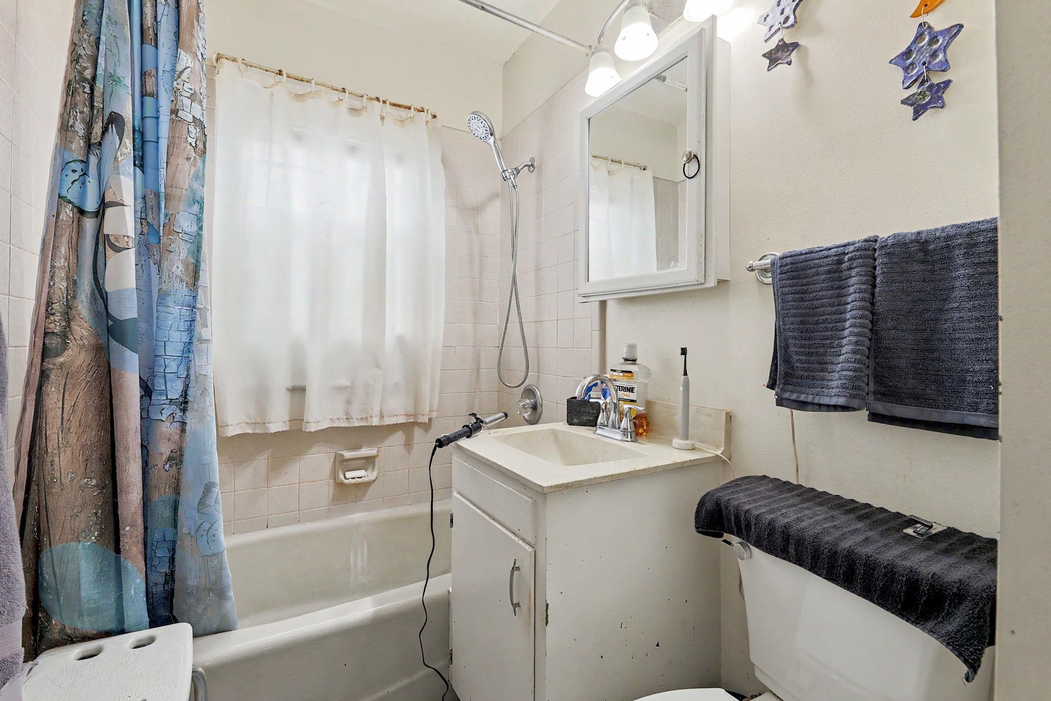 3421 & 3423 E Penley Dr Property Photo 9