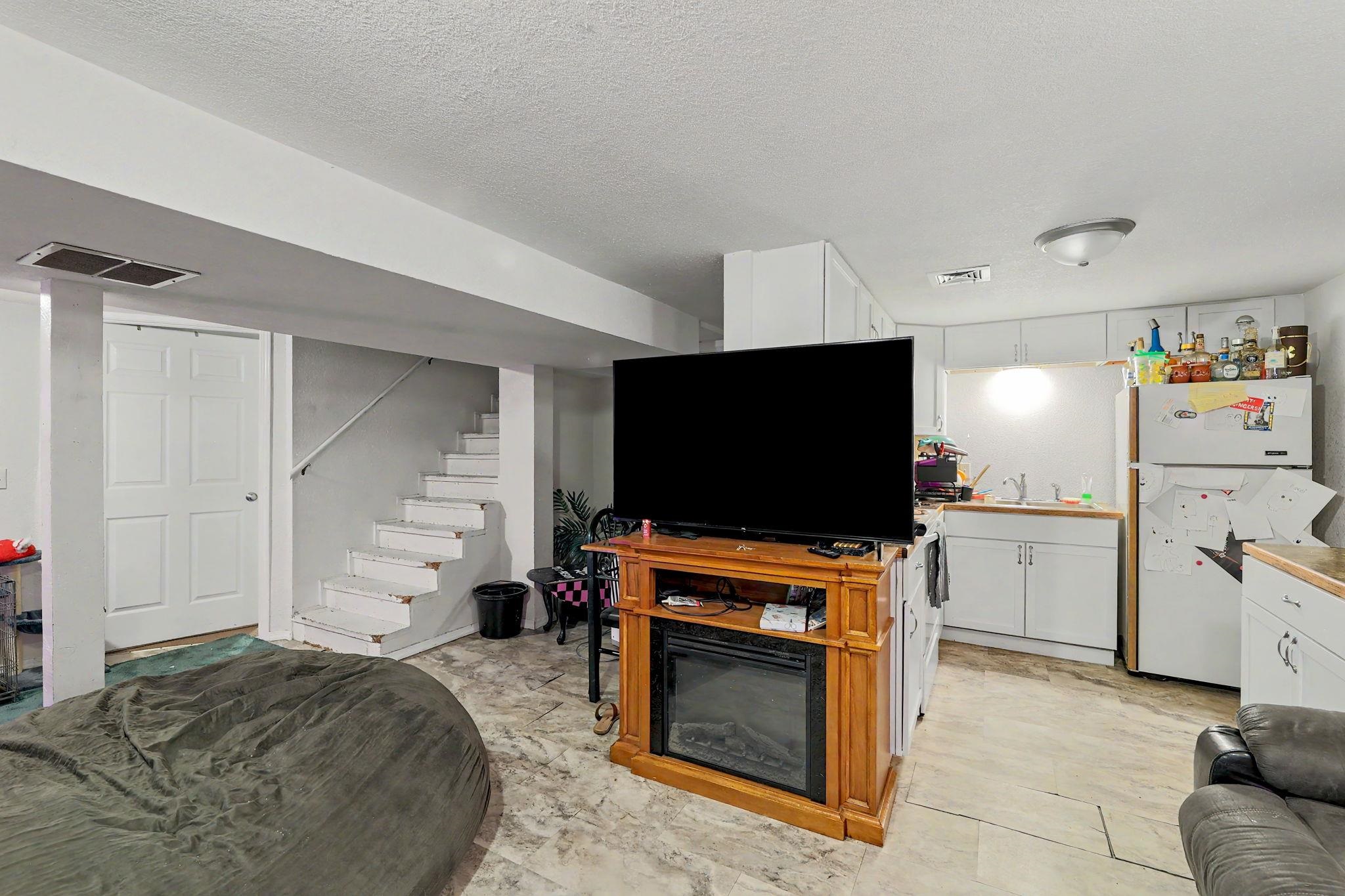 3421 & 3423 E Penley Dr Property Photo 11