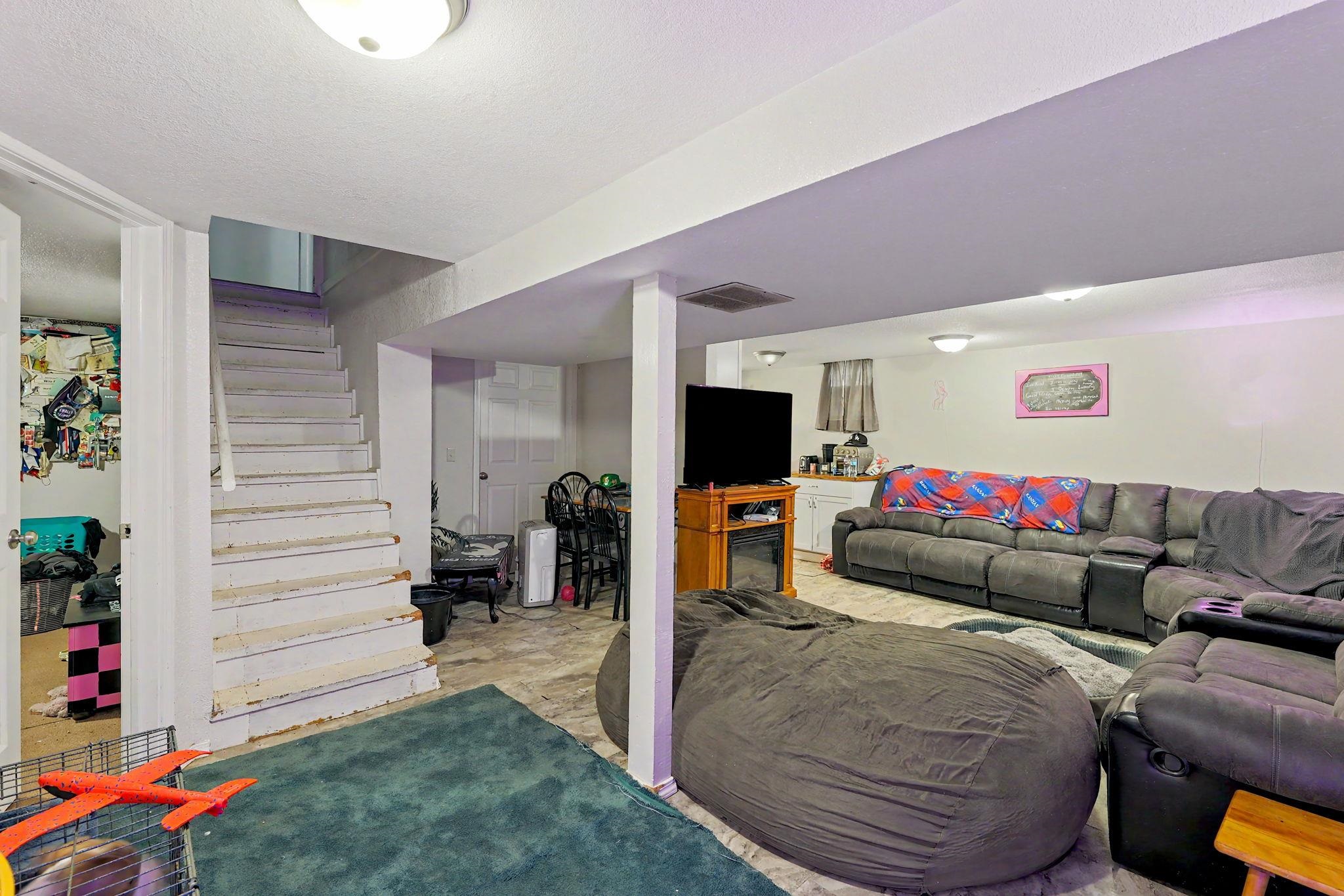 3421 & 3423 E Penley Dr Property Photo 13