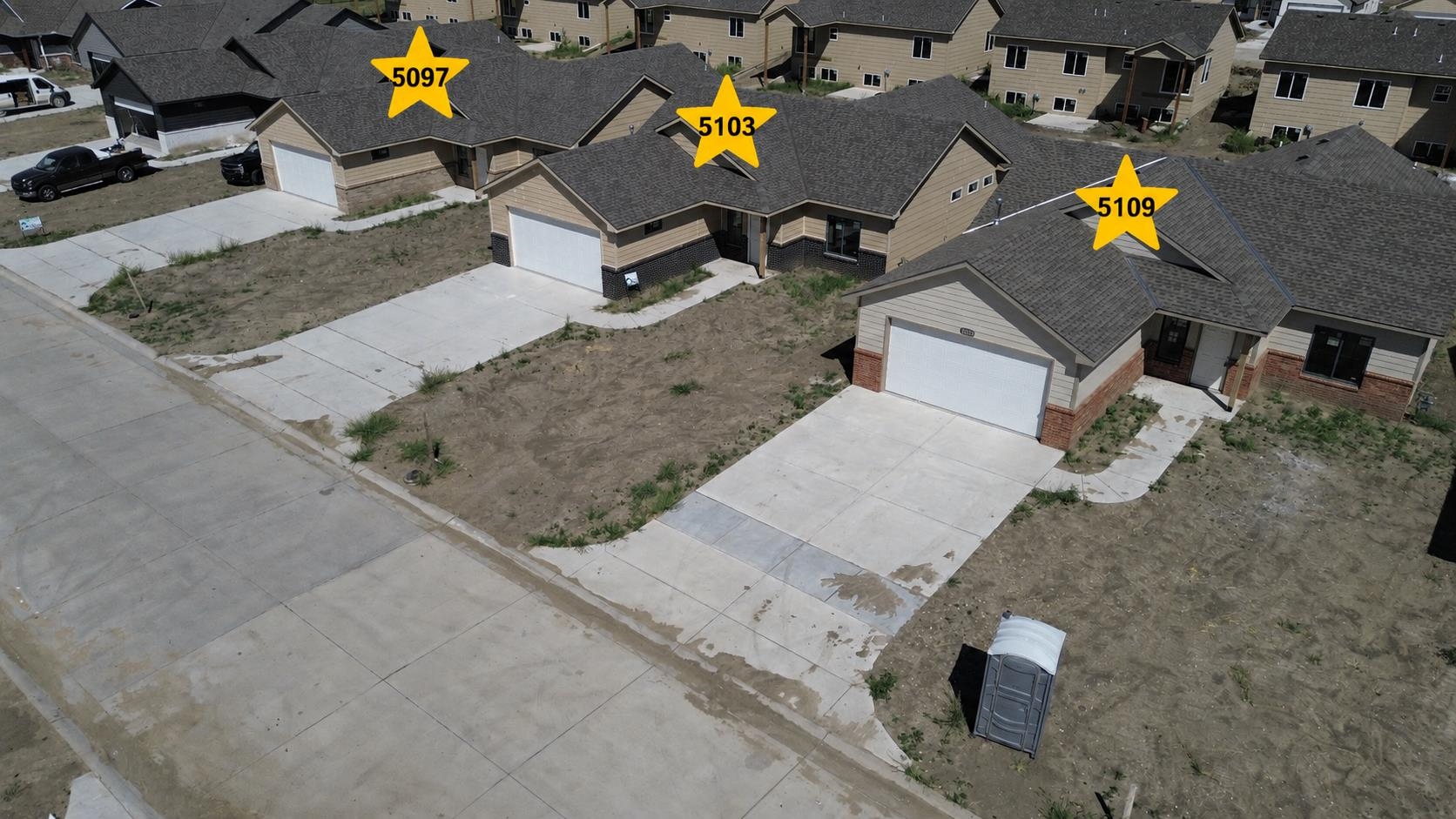 5091 N Toben Ct Property Photo 1