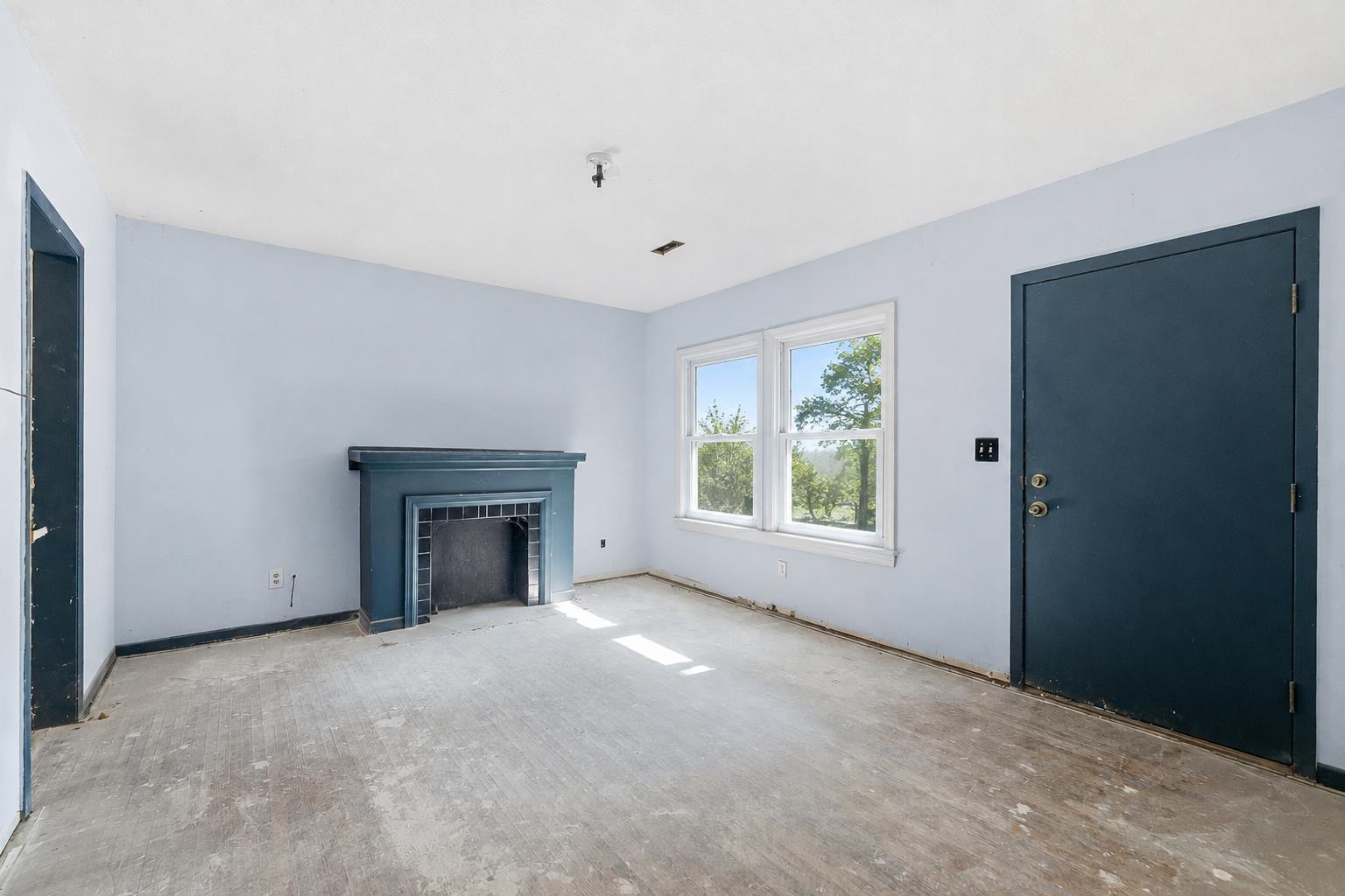 1127 S Minnesota Property Photo 7