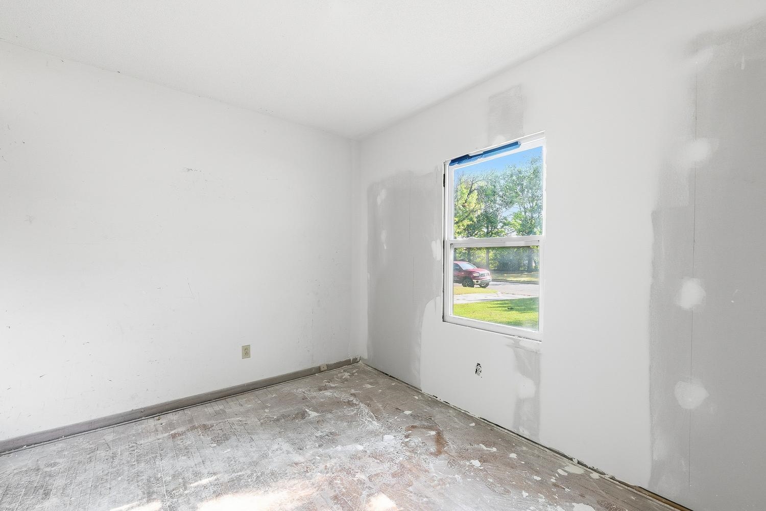 1127 S Minnesota Property Photo 13