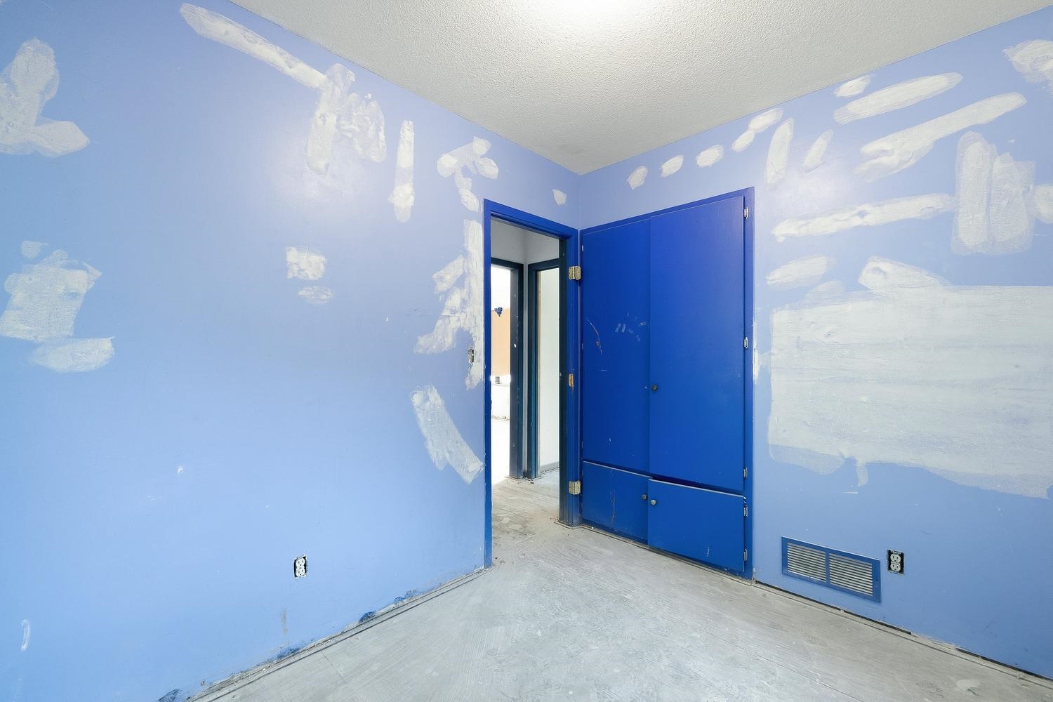 1127 S Minnesota Property Photo 16