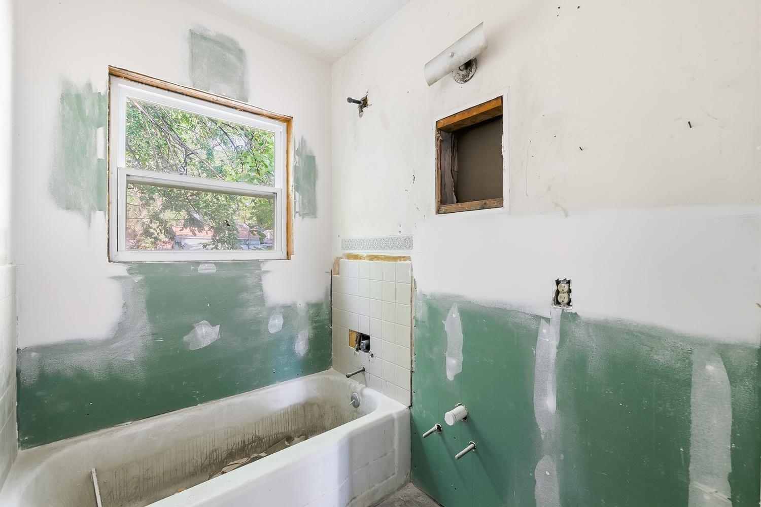 1127 S Minnesota Property Photo 18