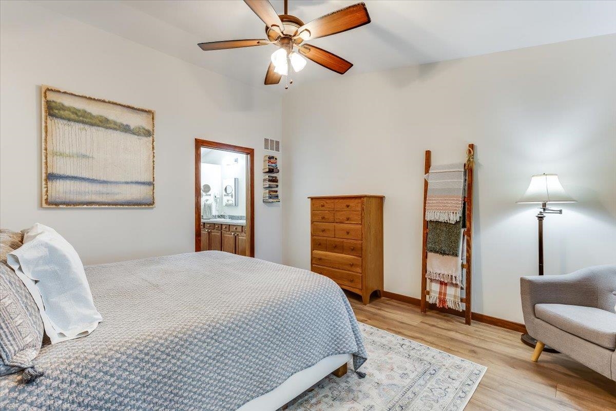 1201 N Beau Jardin Property Photo 11