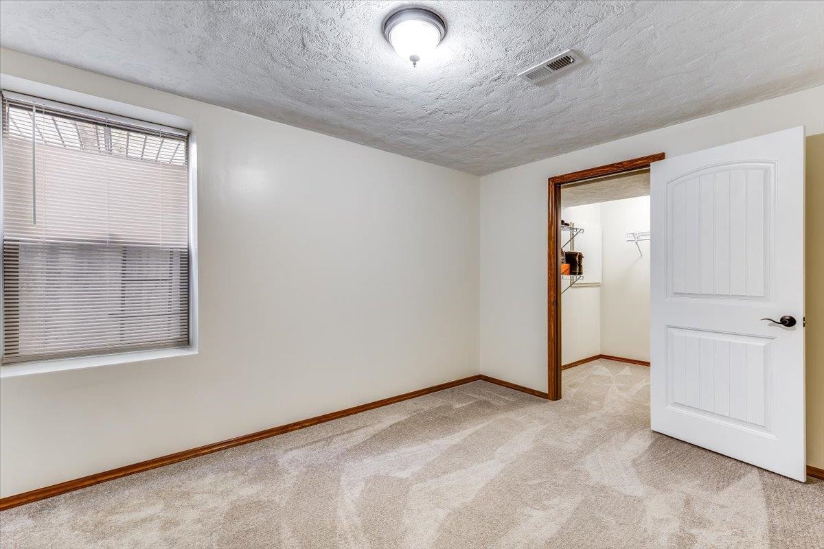 1201 N Beau Jardin Property Photo 28
