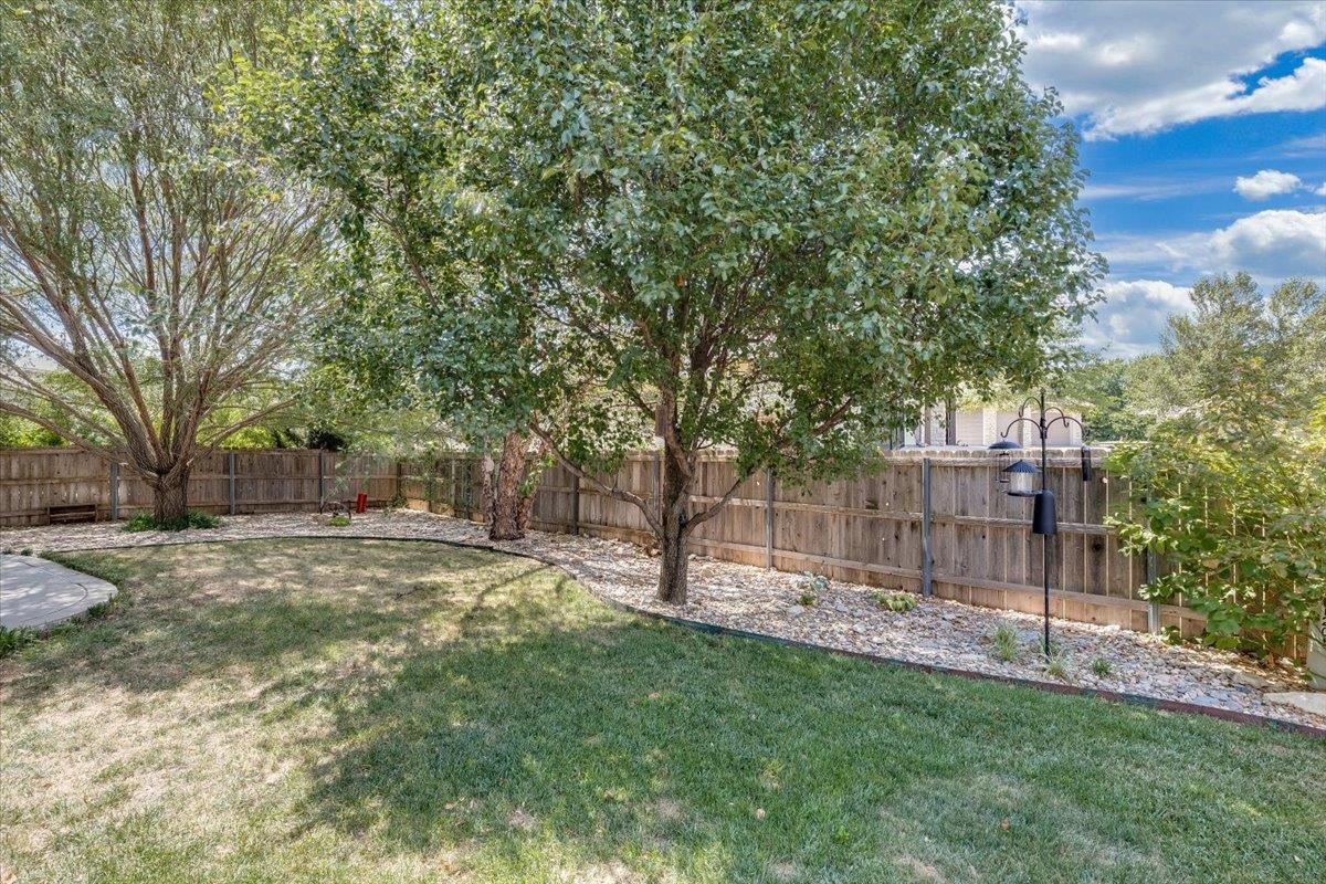 1201 N Beau Jardin Property Photo 33