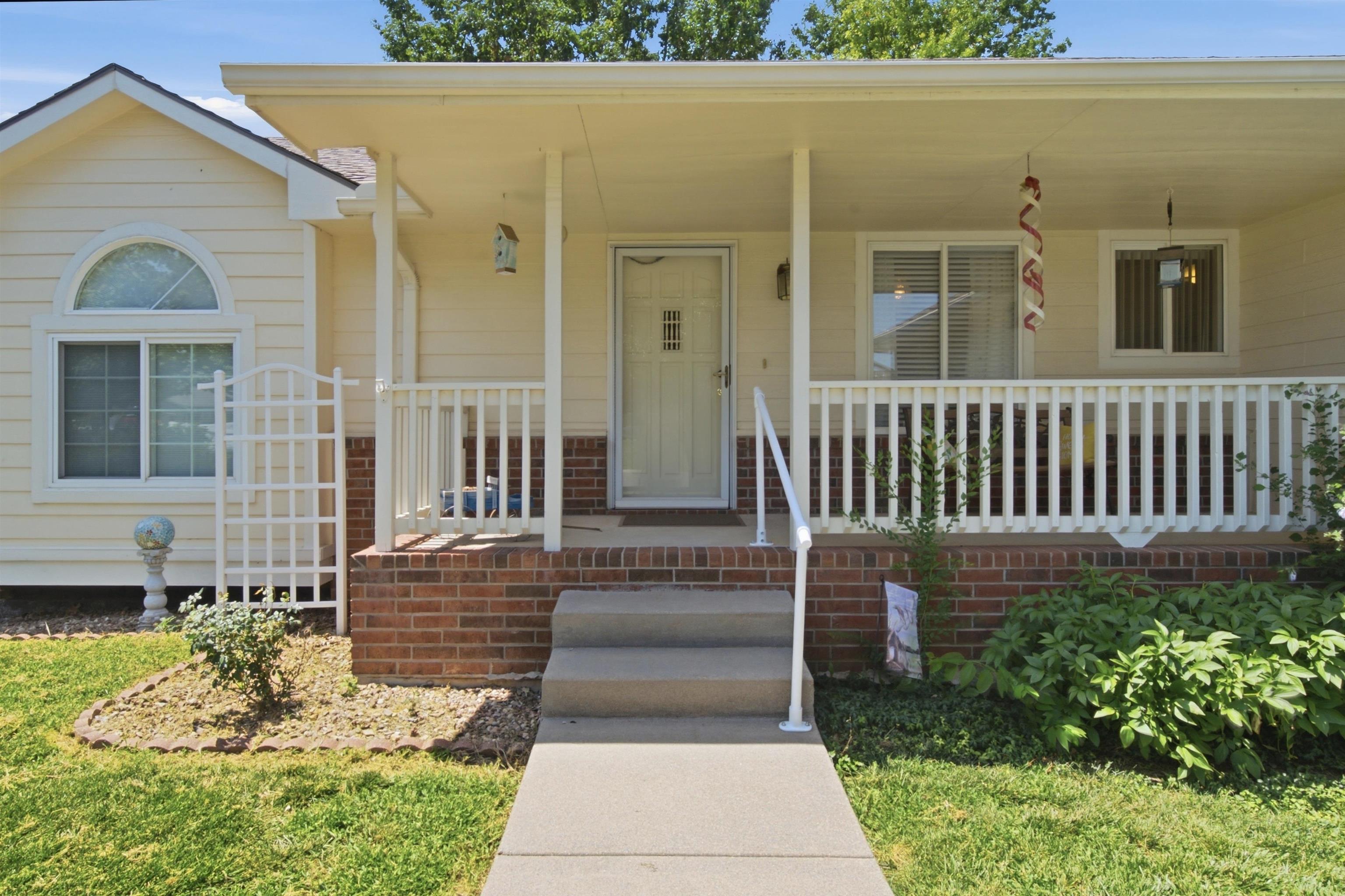3105 N Susan St Property Photo 4