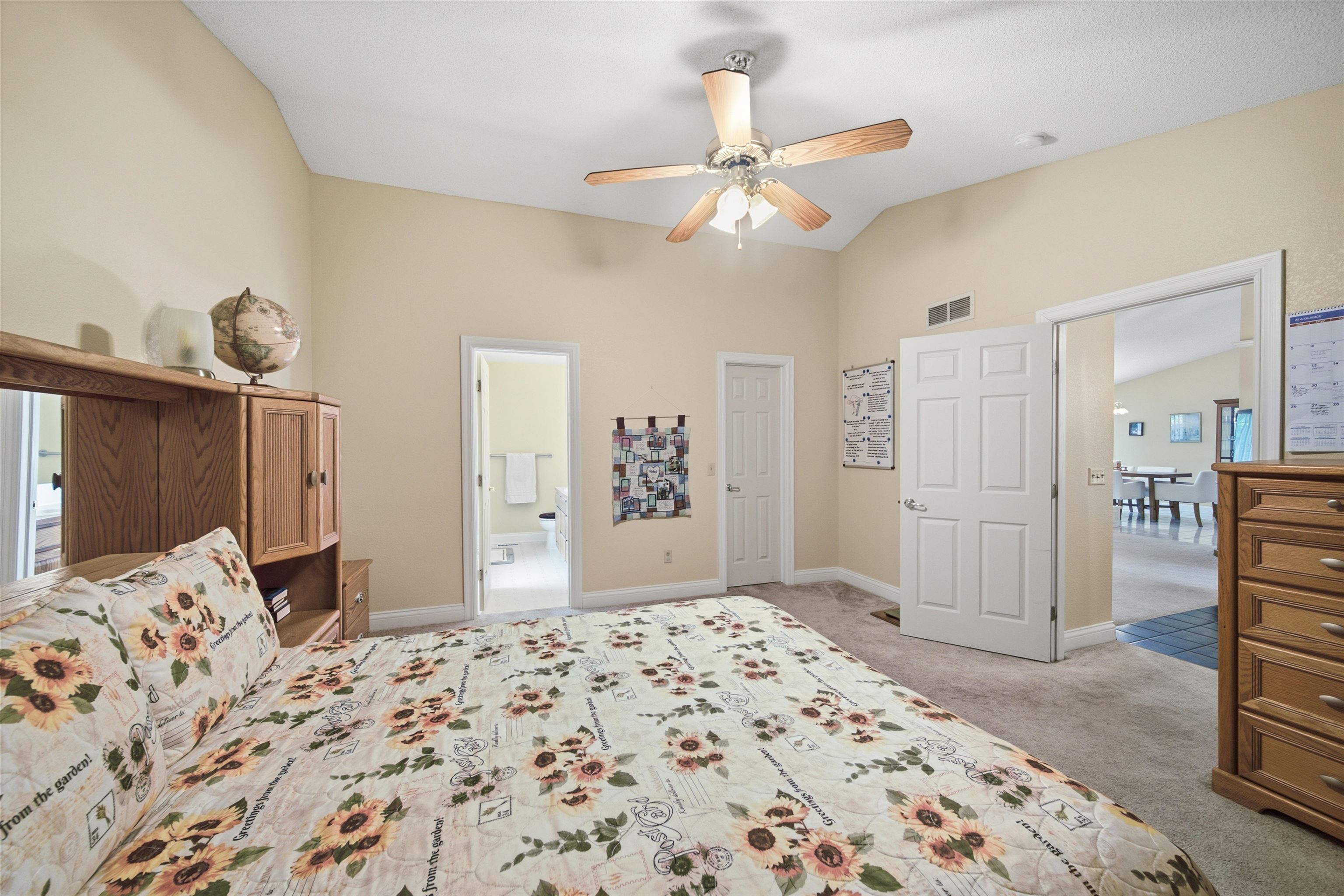 3105 N Susan St Property Photo 14