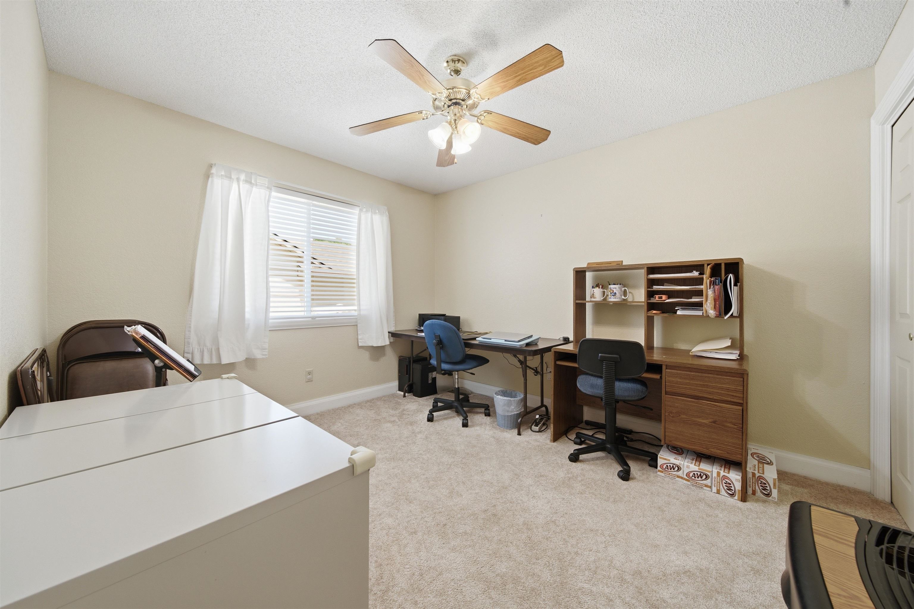 3105 N Susan St Property Photo 18