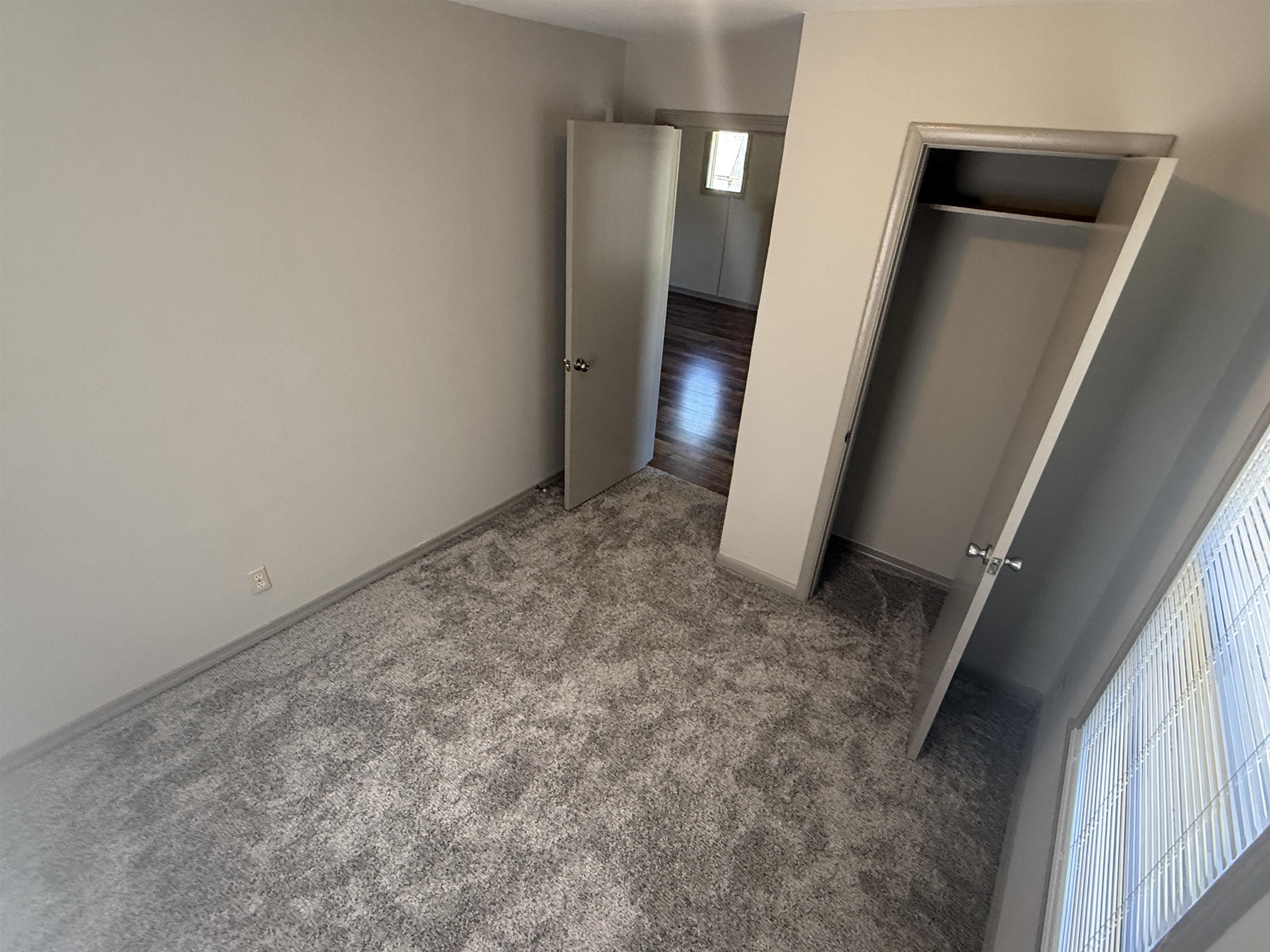 1627 S Sedgwick St Property Photo 5