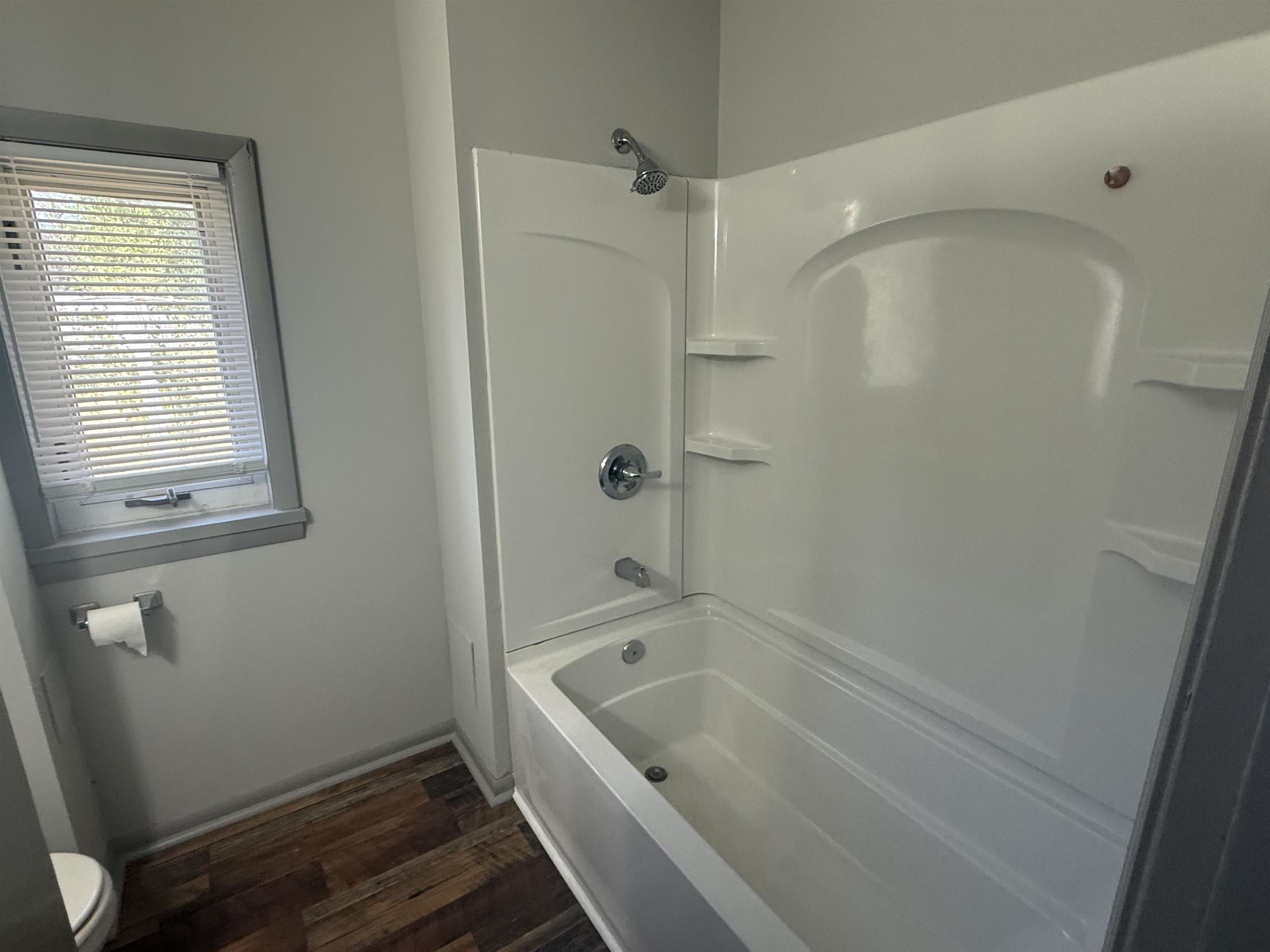 1627 S Sedgwick St Property Photo 8