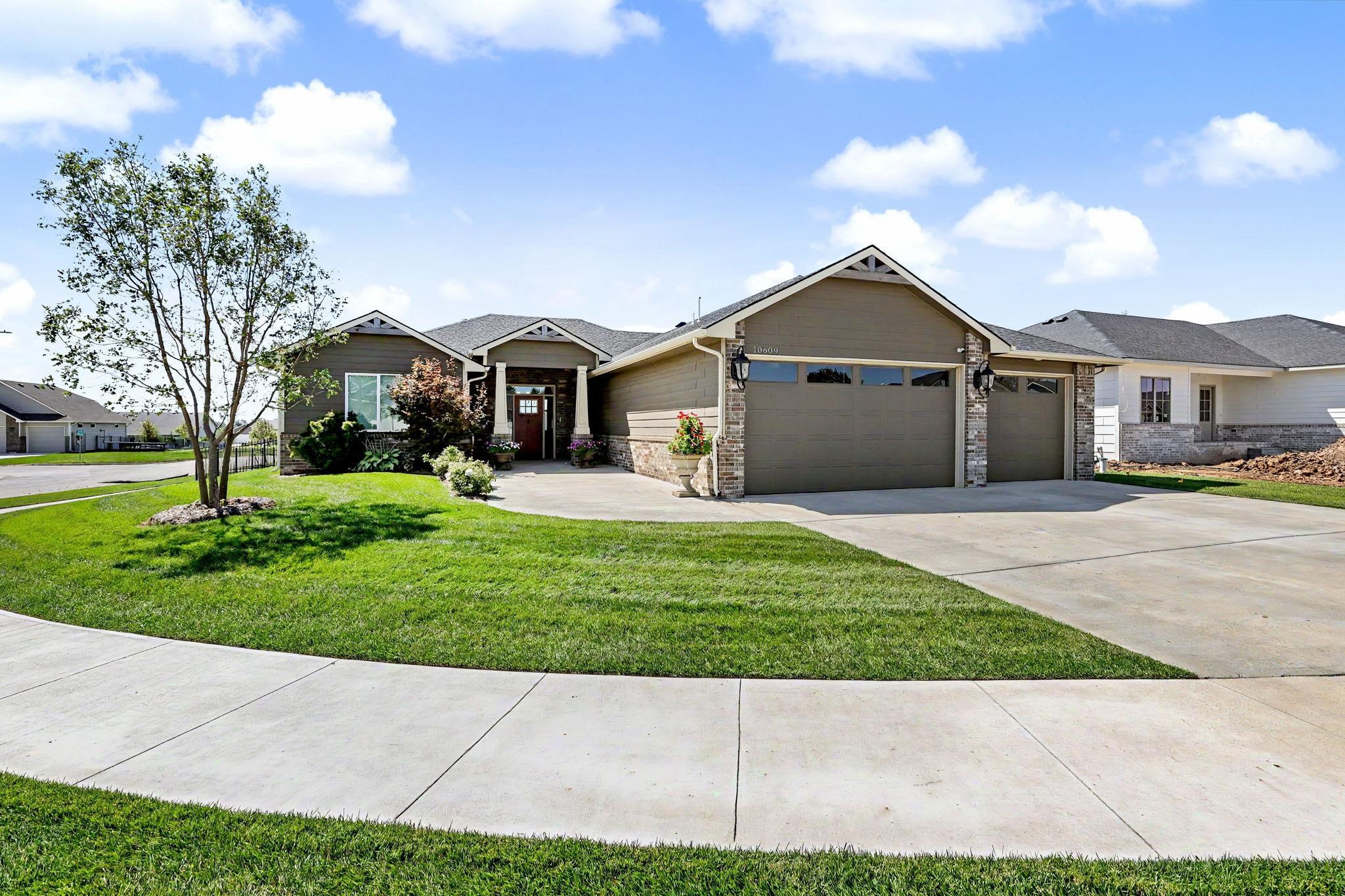 10609 W Graber Property Photo 2