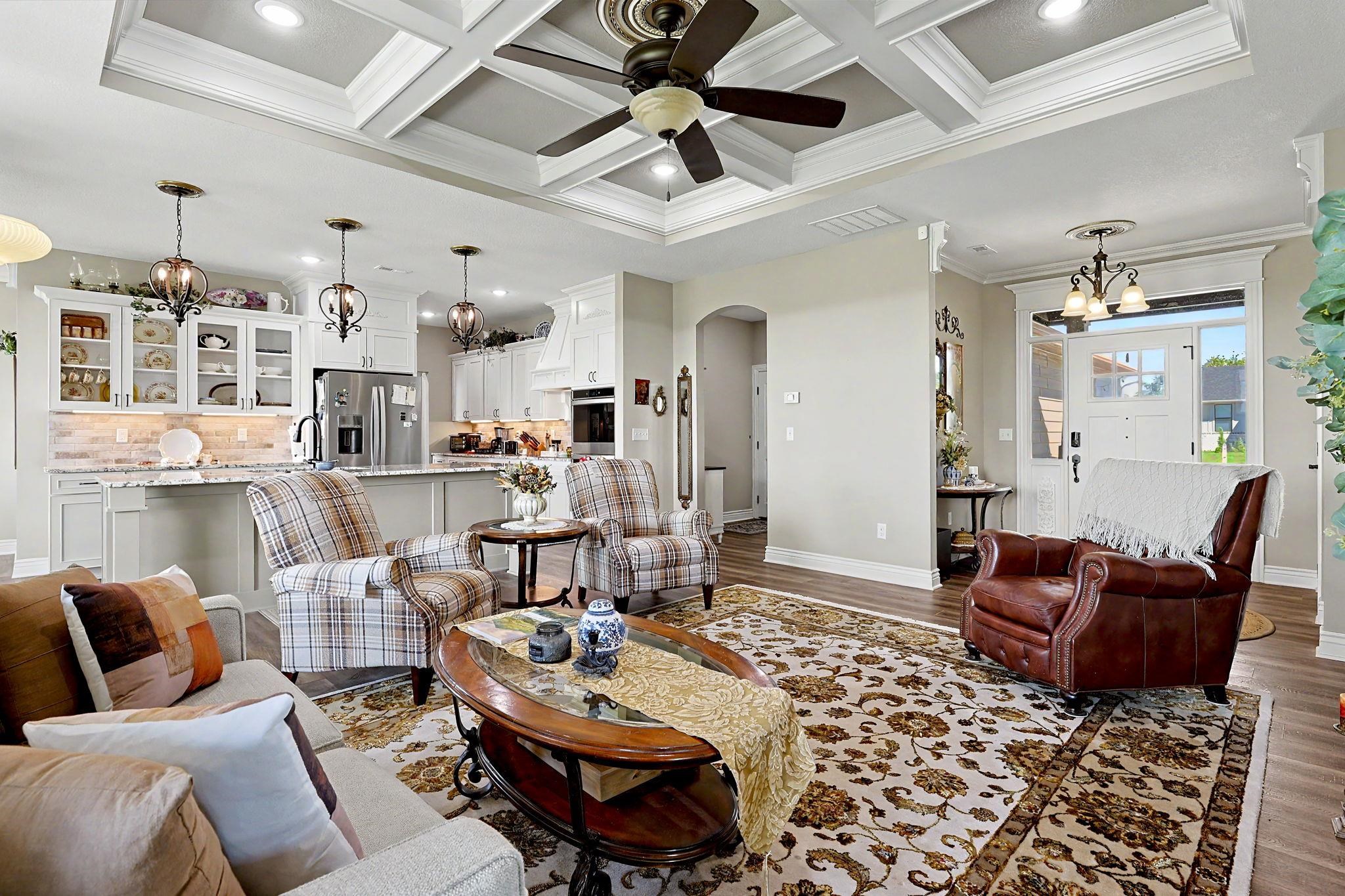 10609 W Graber Property Photo 8