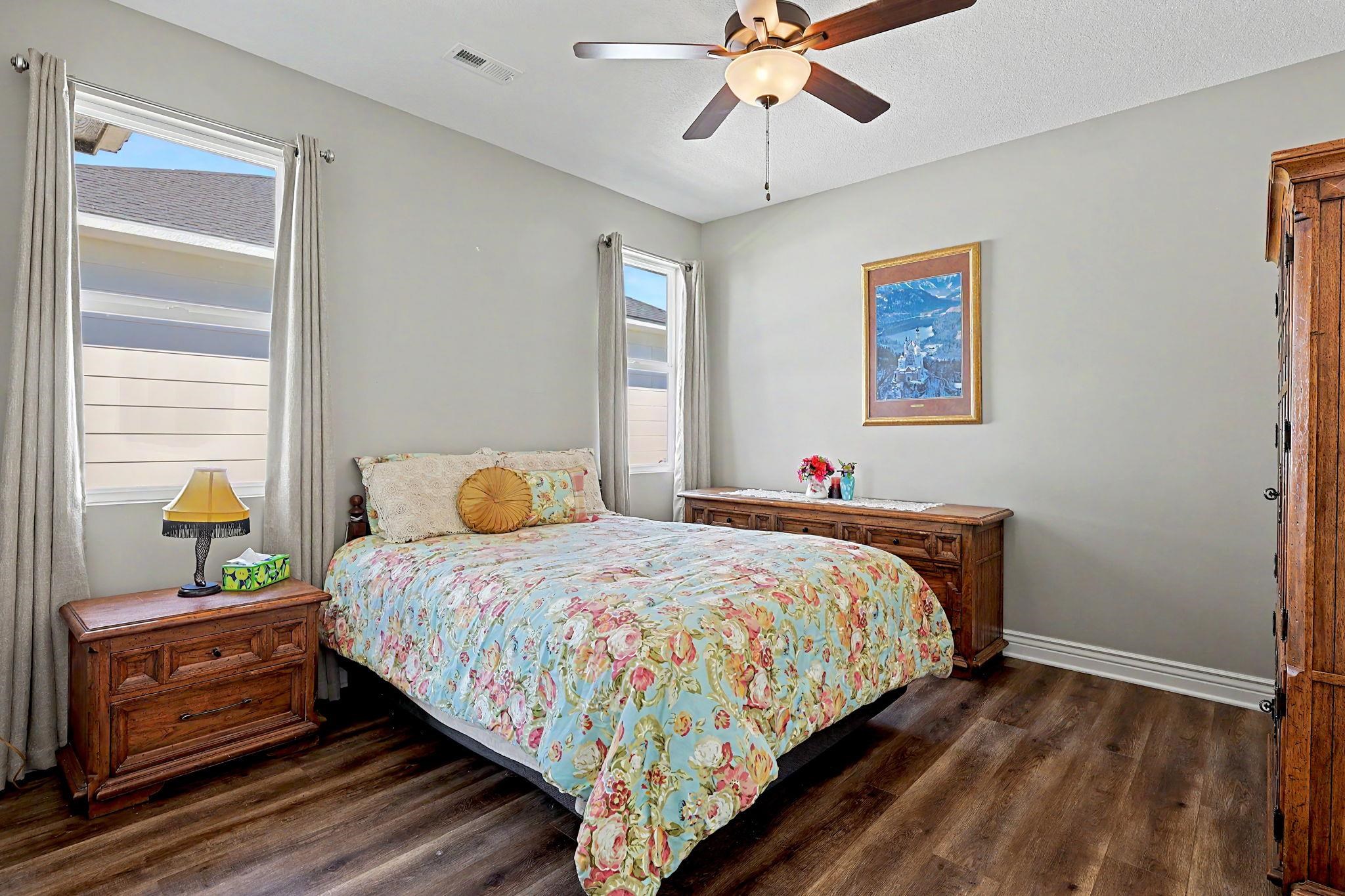 10609 W Graber Property Photo 15