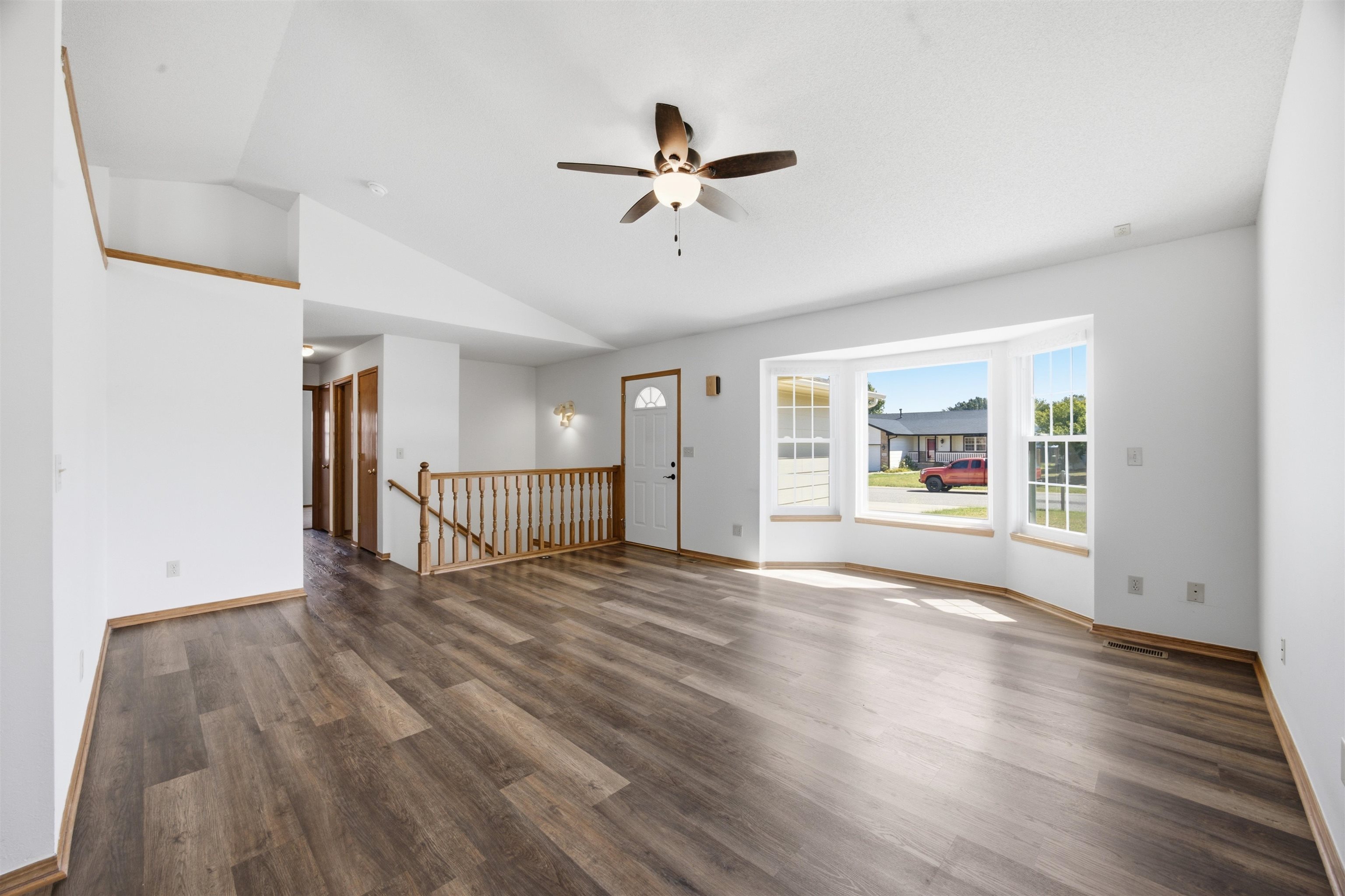1827 S Brandon Property Photo 6